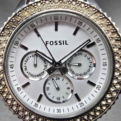 Fossil Watch Women 38mm Silver Dial Silver Tone Daydate ES-3001 New Battery1