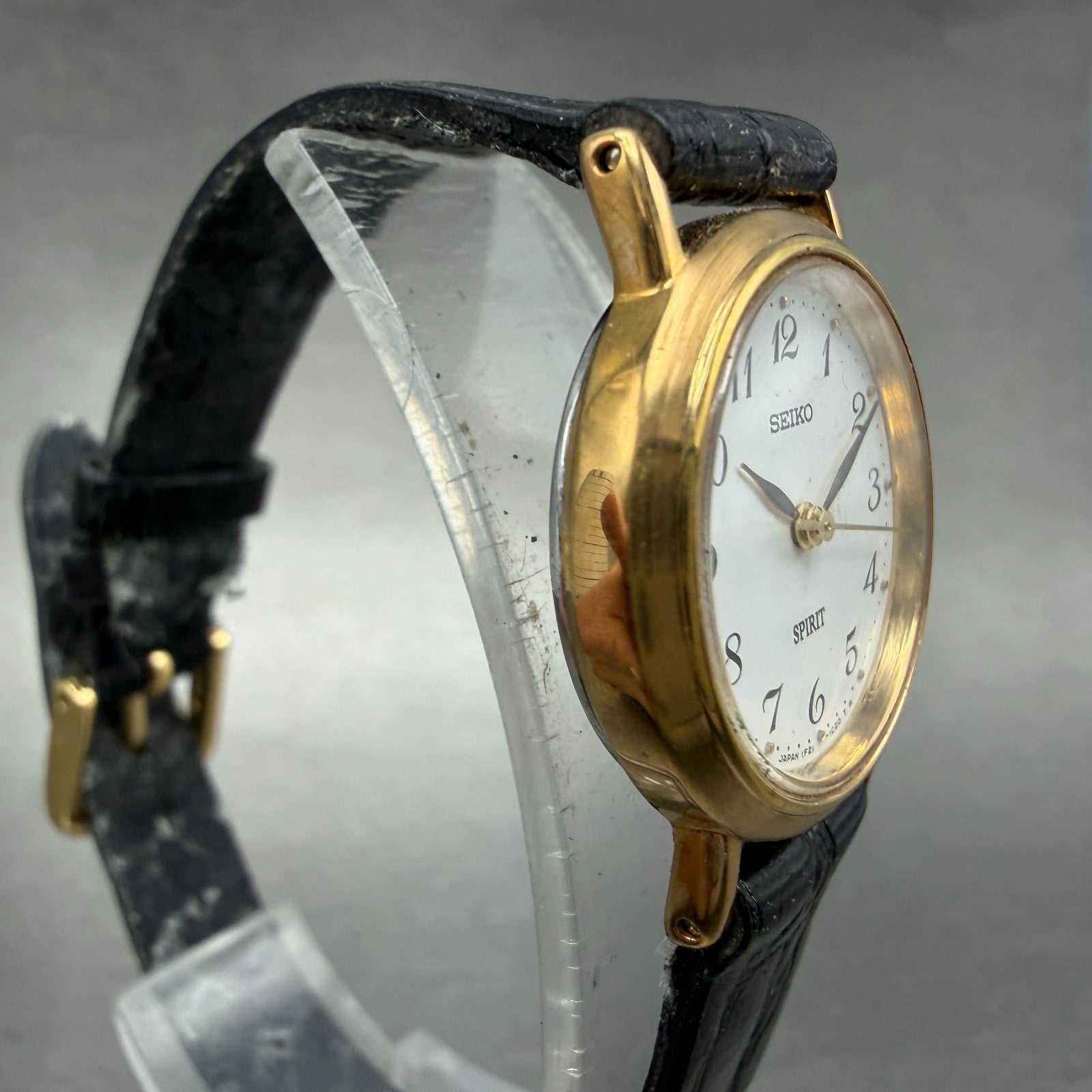 Seiko Spirit Watch Women 24mm White Dial Gold Tone Round 1F21-0H70 New Battery3