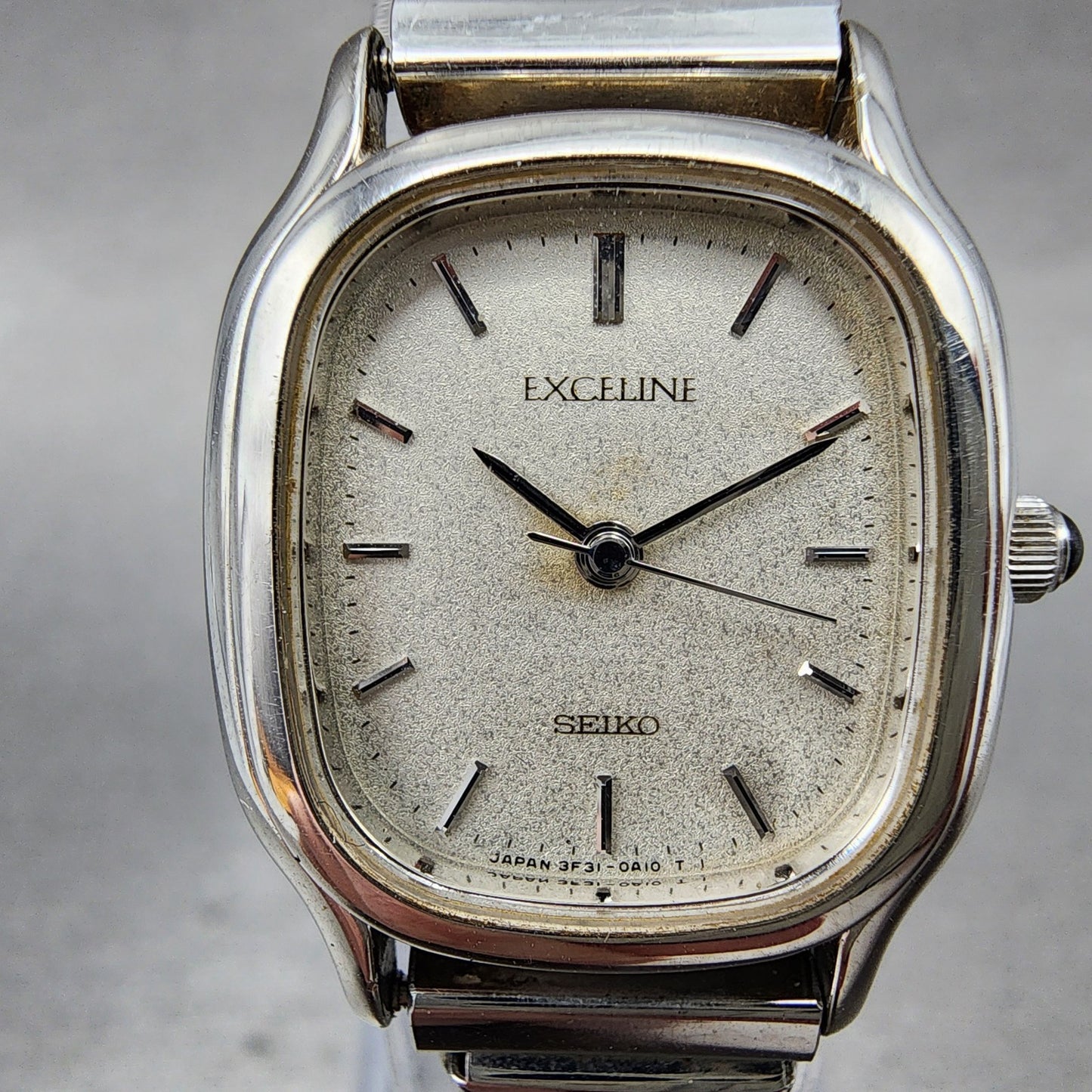 Seiko Exceline Tank Watch Women 21mm Silver Dial Silver Tone 3f315a00 New Batt1