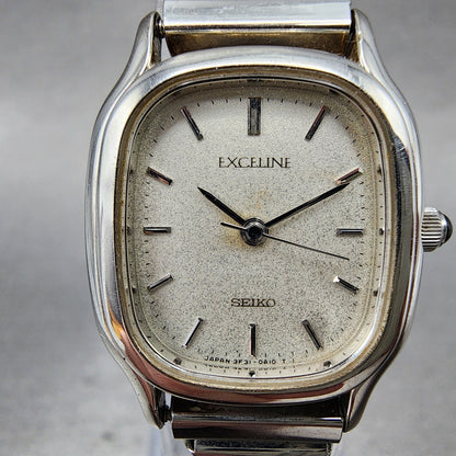 Seiko Exceline Tank Watch Women 21mm Silver Dial Silver Tone 3f315a00 New Batt1