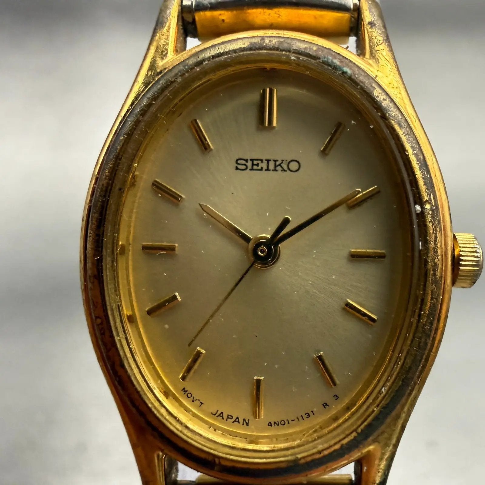Seiko Watch Women 20mm Champagne Dial Gold Tone Oval 4N01-5060 New Battery VTG1