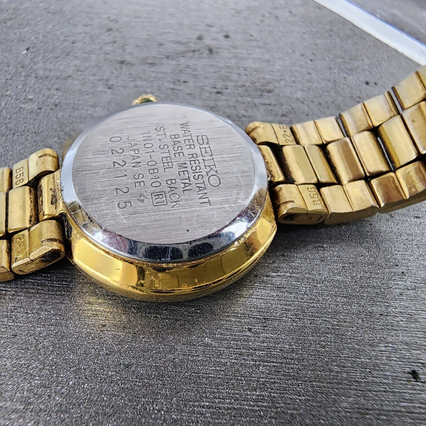 Seiko Watch Women 22mm Black Dial Gold Tone Round 1N010B10 New Battery VTG9