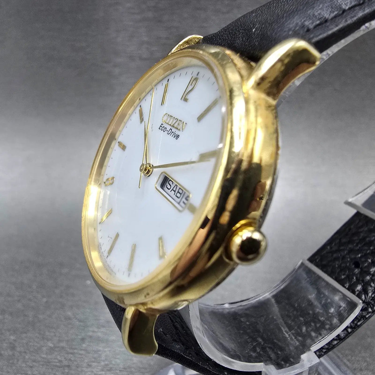 Citizen Eco-Drive Watch Men 36mm White Dial Gold Daydate E101-S015588 Runs JP2