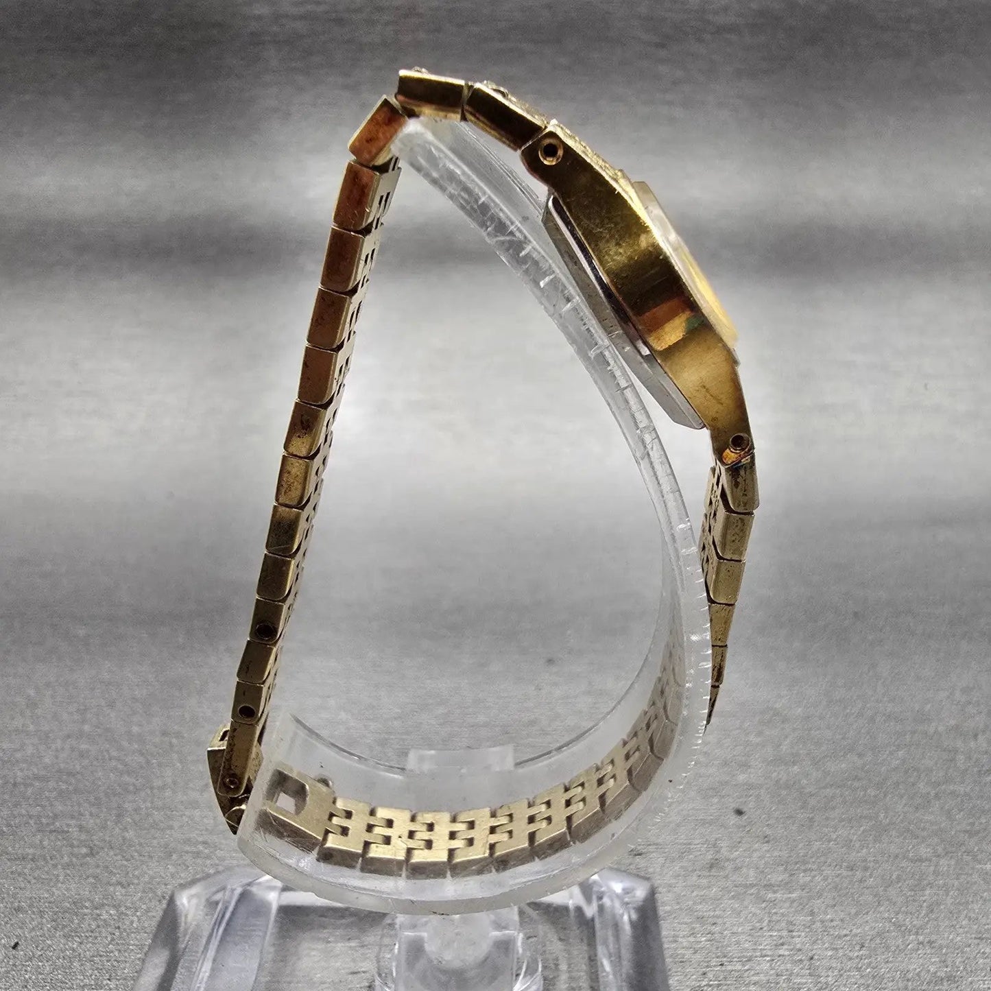 Seiko Watch Women 17mm Gold Dial Gold Tone Oval 1400-7389 New Battery Vintage8