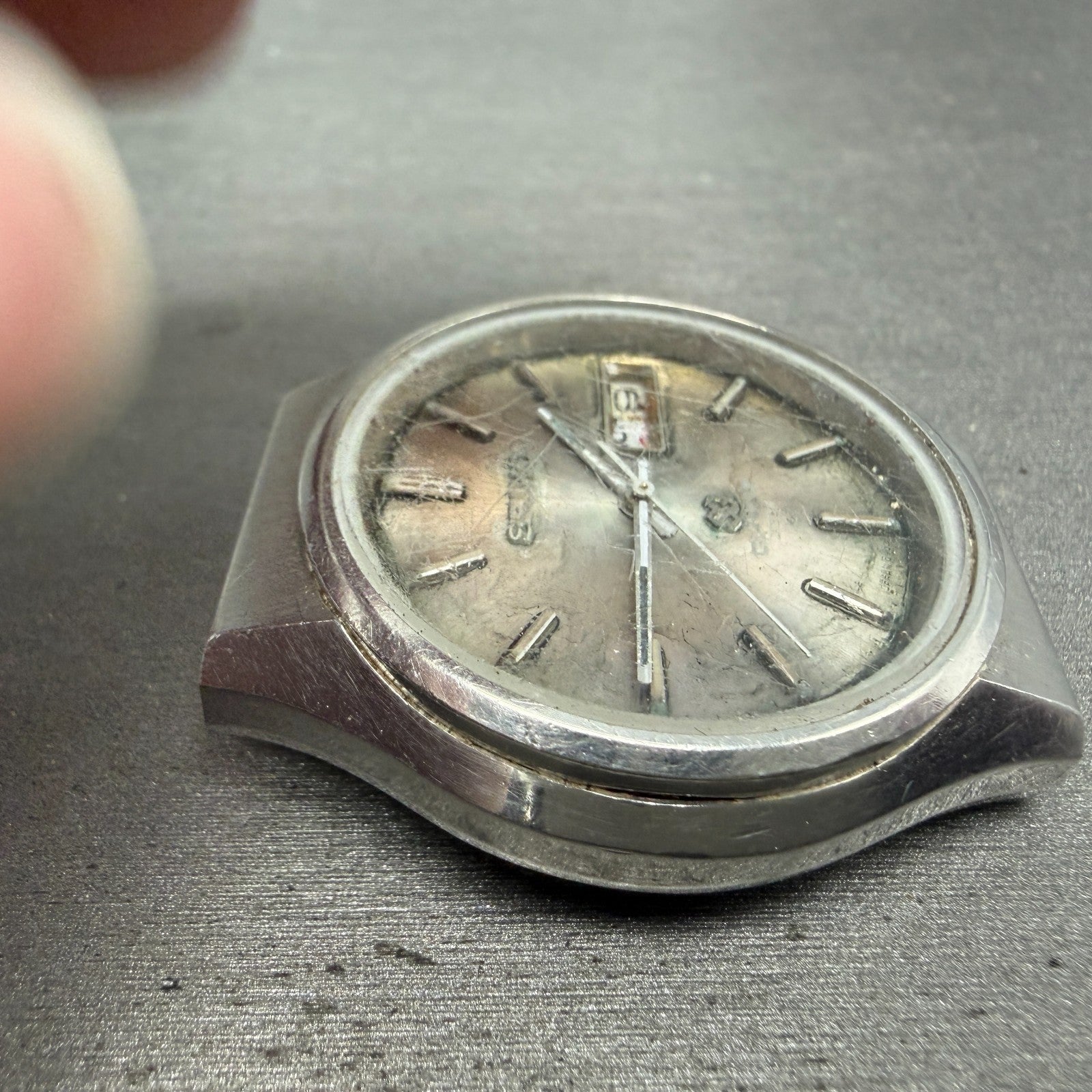 Seiko SQ Watch Men 36mm Silver Dial Silver Tone Daydate Round 0903-7019 PARTS4