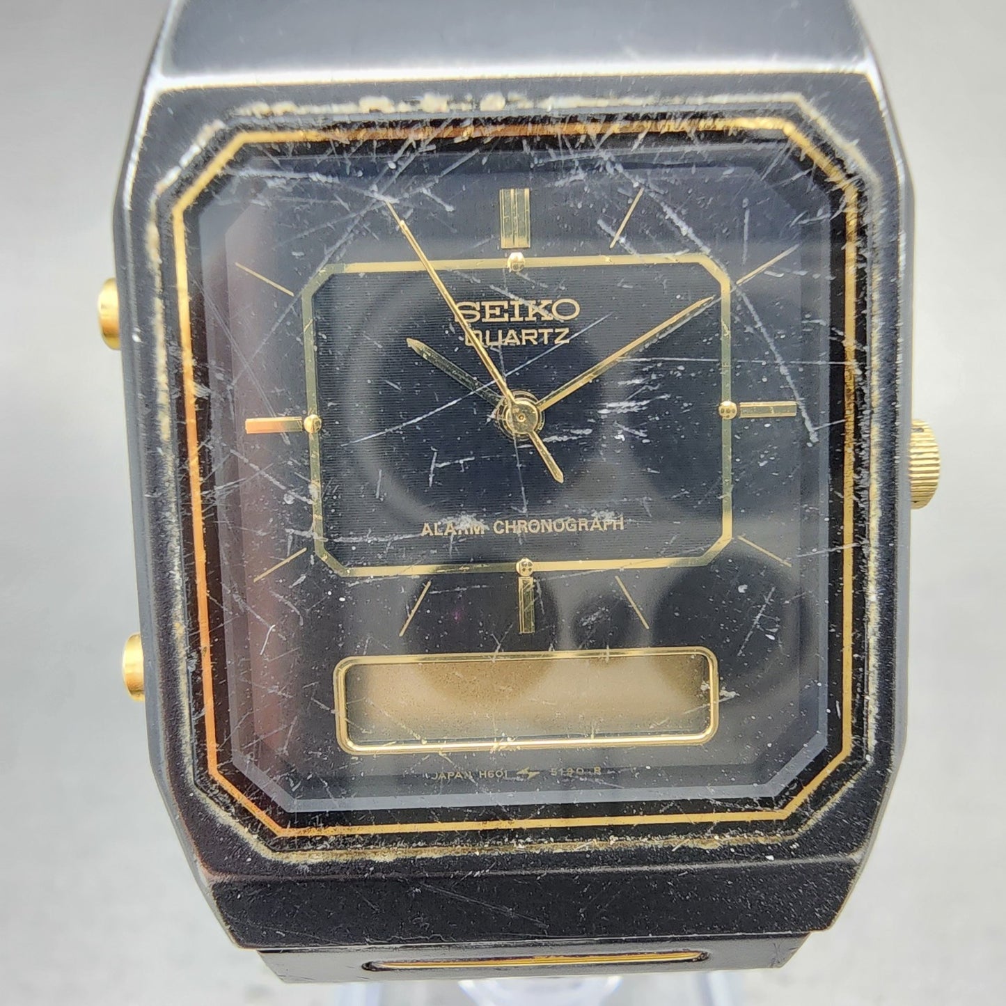 Seiko Analog Digital Watch Men 29mm Black Dial Black Tone H6015179 PARTS2