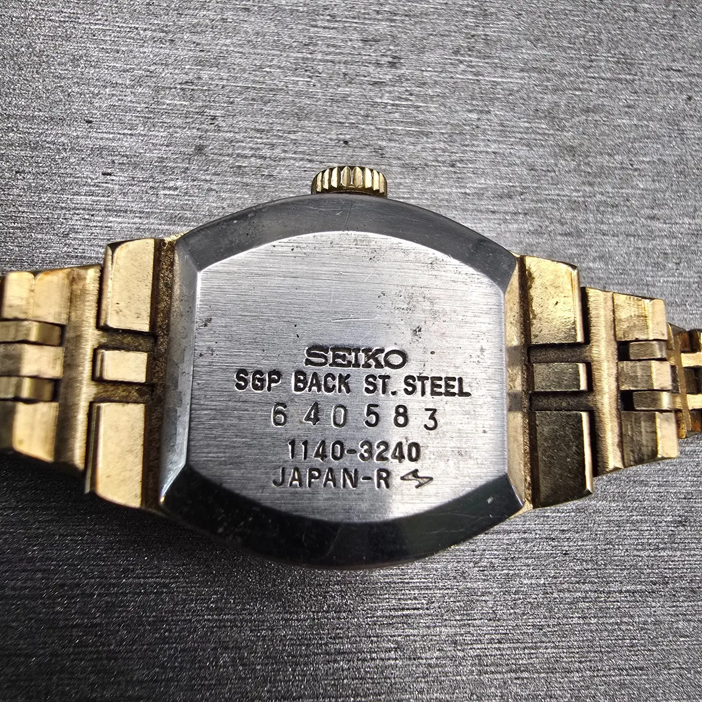 Seiko Special Watch Women 20mm Silver Dial Gold Tone Rectangle 1140-3240 Works10