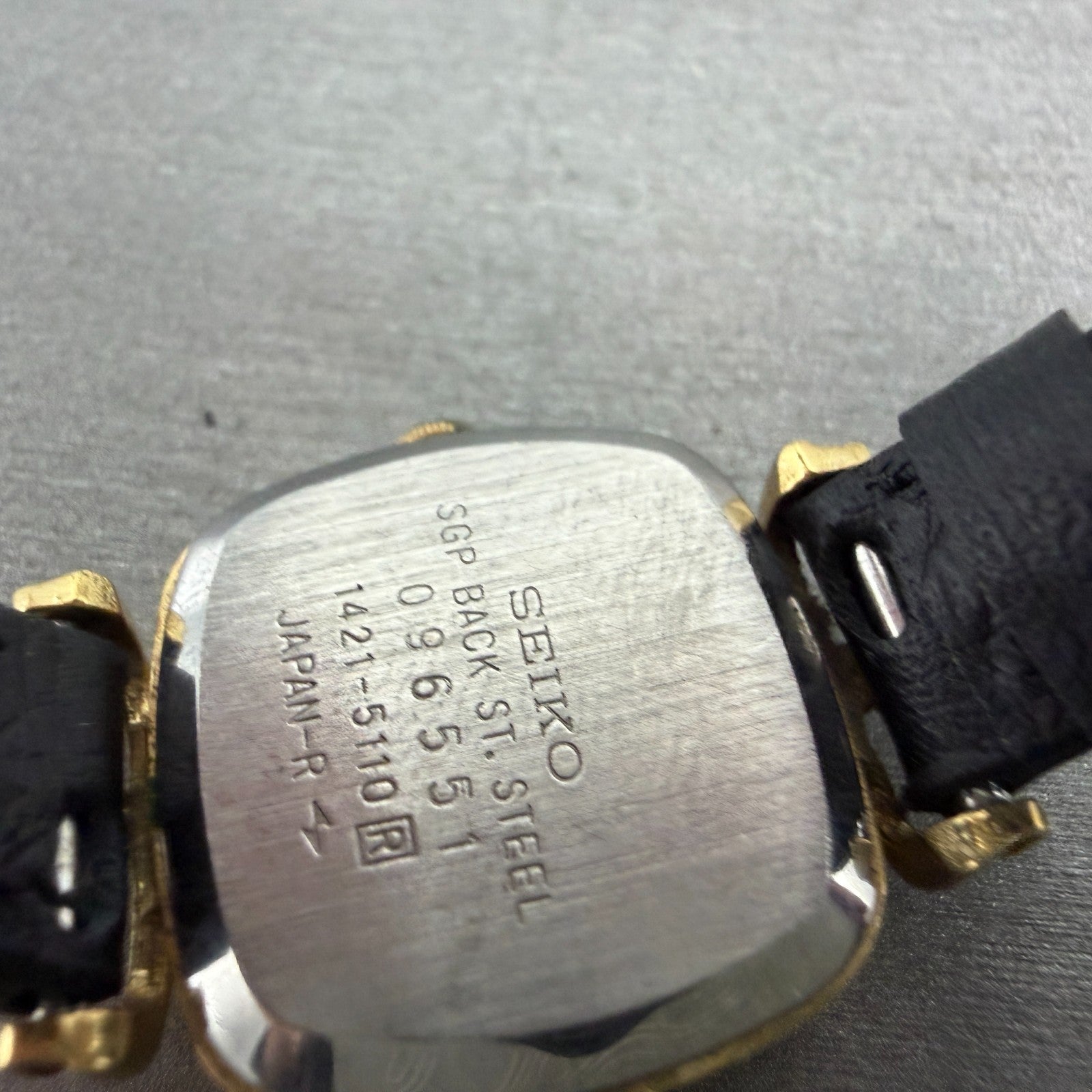 Seiko Watch Women 21mm Black Dial gold Tone Rectangle 1421-5110 New Battery9