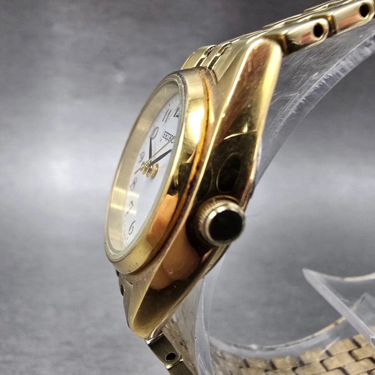 Seiko Watch Women 23mm White Dial Gold Tone Daydate Round 7N83-0011 New Batteryk2