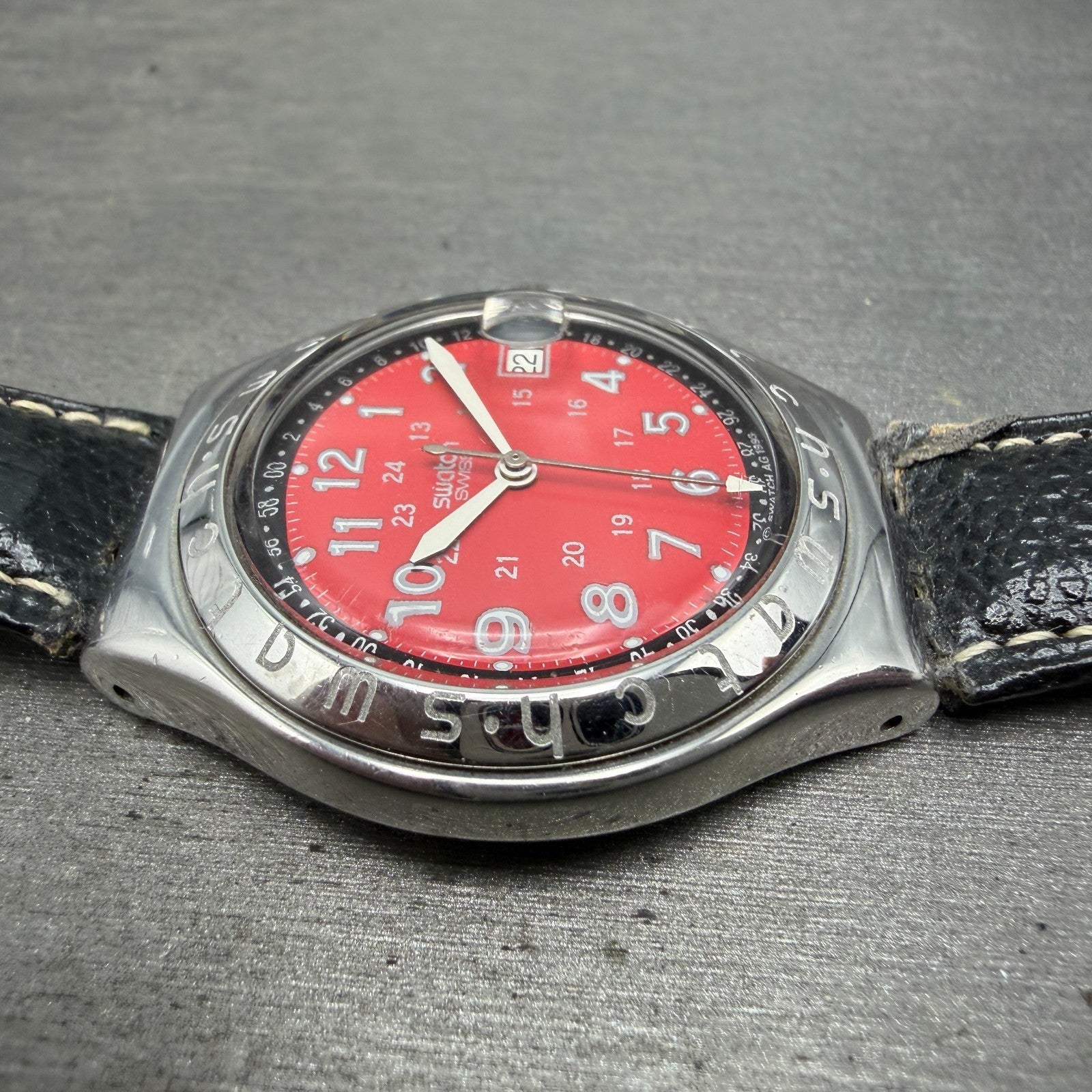 Swatch Irony Happy Joe Red Watch Men 38mm Red Dial Steel Date Round New Battery5
