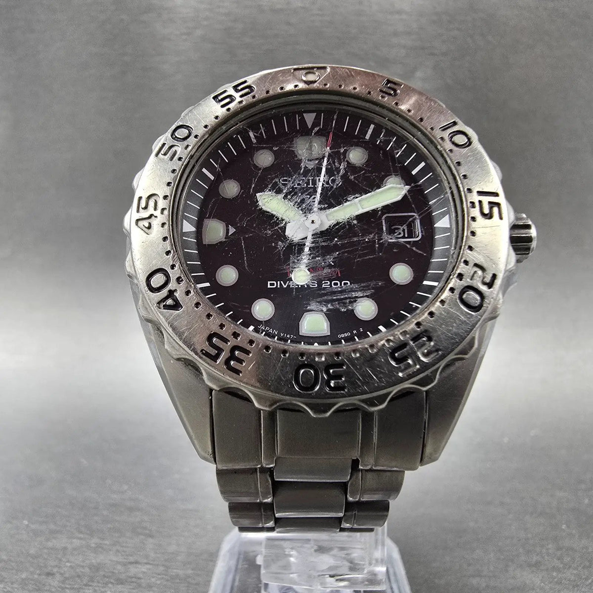 Seiko Prospex Dive Watch Men 41mm Black Dial Titanium Date Solar V147-0AG0 Runs5