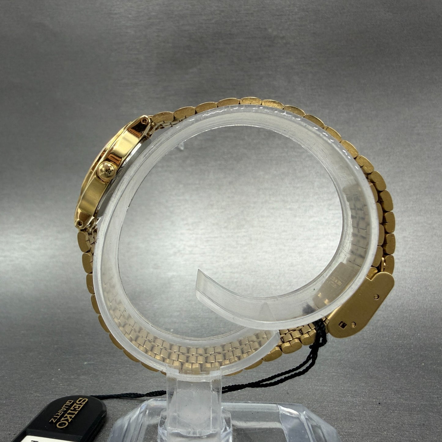 Seiko Watch Women 19mm Gold Dial Gold Tone Round V401-0099 NOS PARTS6