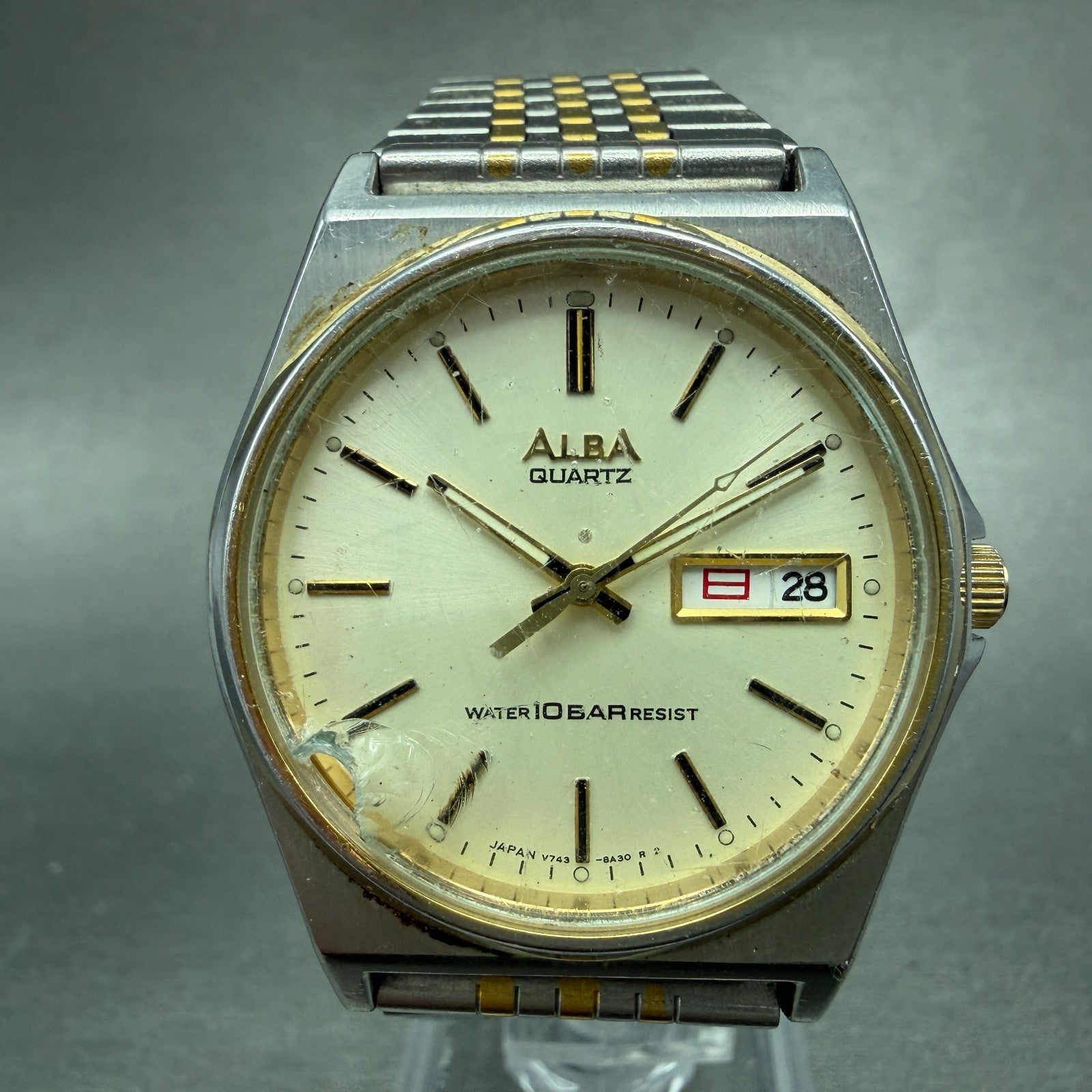 Seiko Alba Watch Men 35mm Champagne Dial Two Tone Daydate V743-8A10 New Battery20
