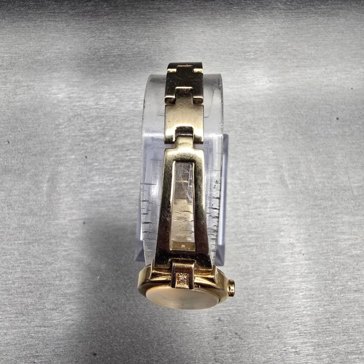 Seiko Watch Women 20mm MOP Dial Gold Tone Round 1N00-0GN0 New Battery VTG JP534