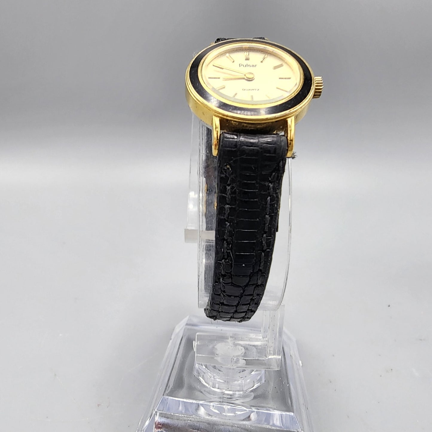 VTG Pulsar Watch Women Gold Tone Round 22mm Leather Band Y480-0540 New Battery