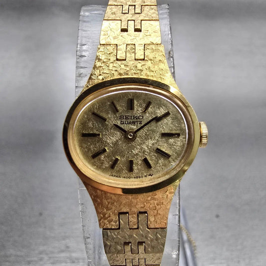 Seiko Watch Women 18mm Champagne Dial Gold Tone Oval 1400-7389 New Battery VTG0