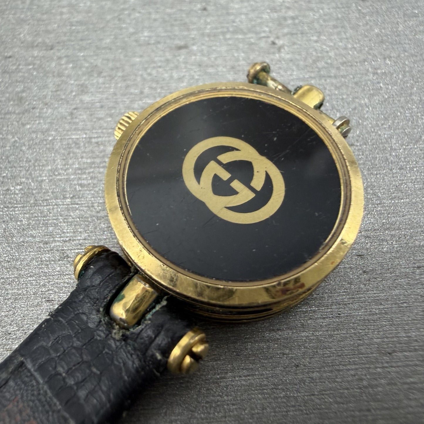 Gucci 2000L Watch Women 22mm Black Dial Gold Plated Round New Battery VTG UNIDQ7