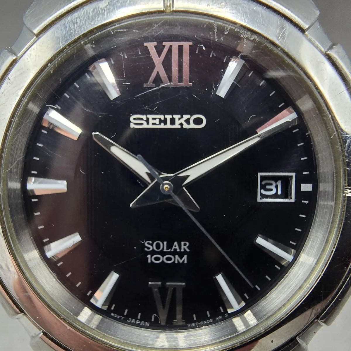 Seiko Solar Watch Men 39mm Black Dial Silver Tone Date Round V157-0AC0 Works1