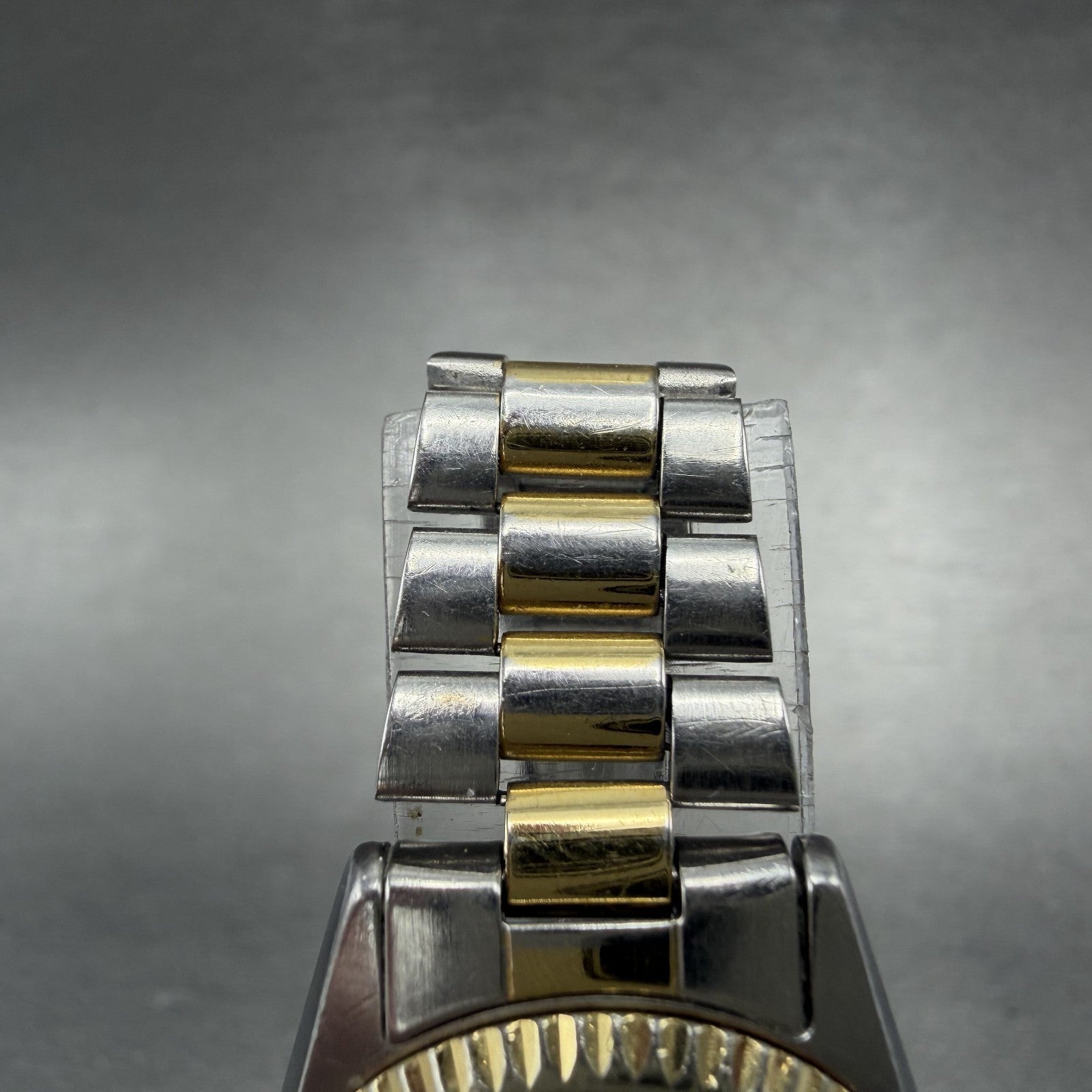 Seiko SQ Watch Women 25mm Silver Dial Two Tone Daydate Round 2A23-0039 NewBat IL4