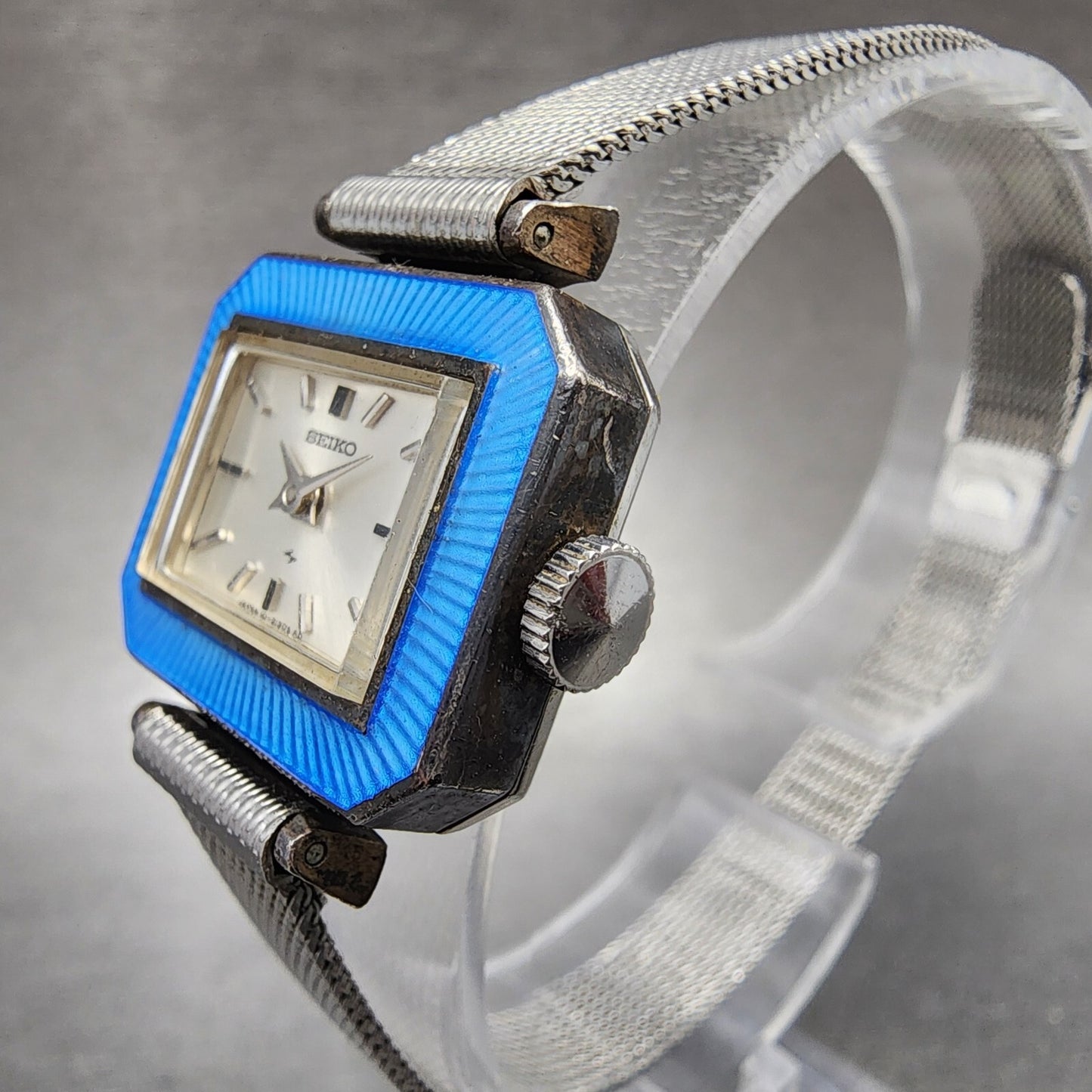 VTG Seiko Watch Women 22mm Silver Dial Blue bezel Silver Case Octagon Runs2