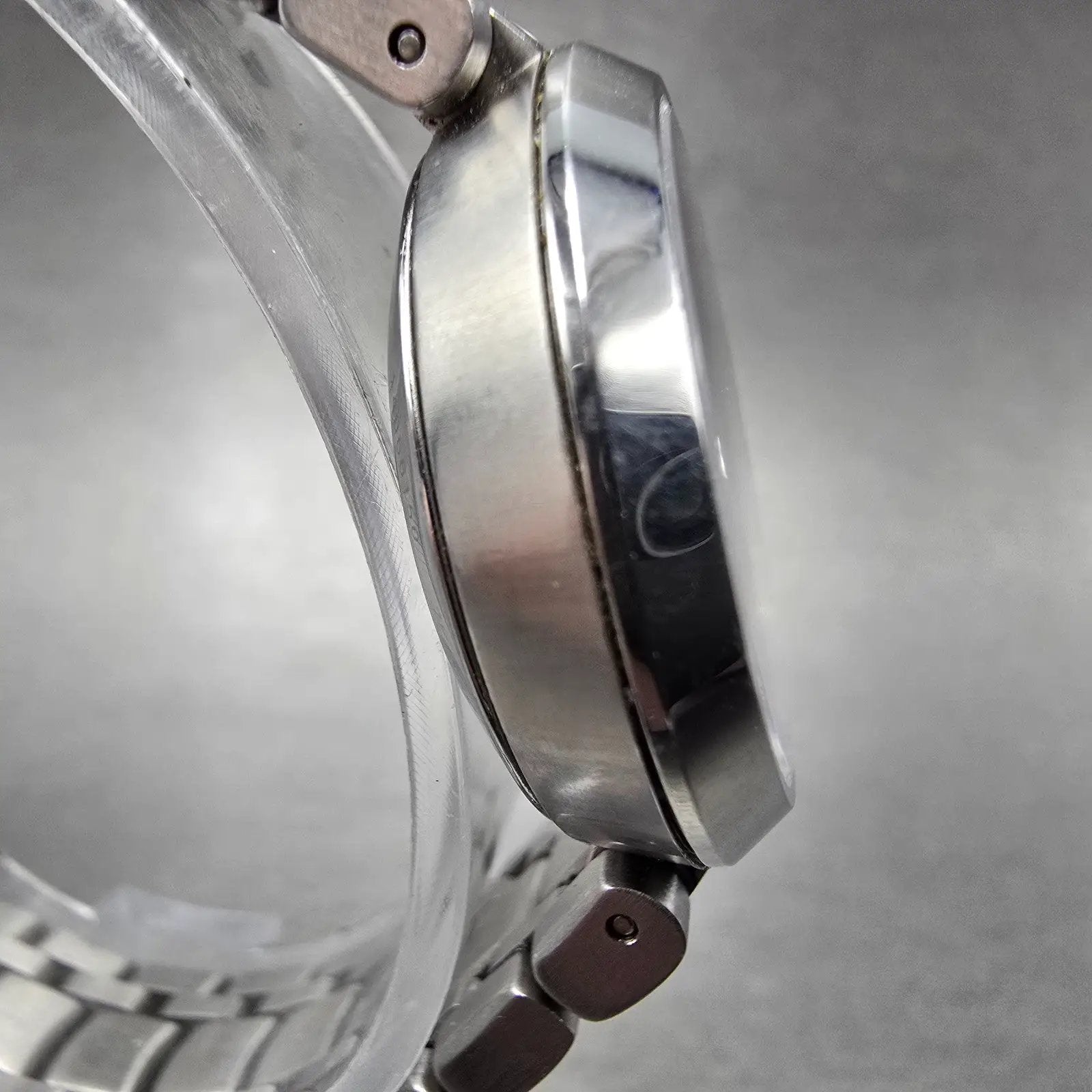 Movado Automatic Watch Women 27mm Black Dial Silver Tone Round 0606919 Runs3