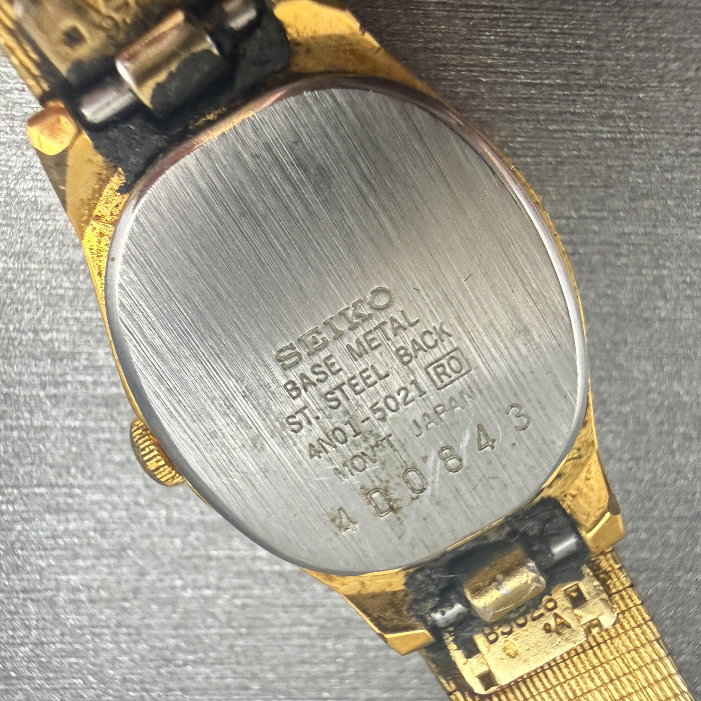 Seiko Watch Women 17mm Gold Dial Gold Tone Hexagon 4N01-5021 New Battery8