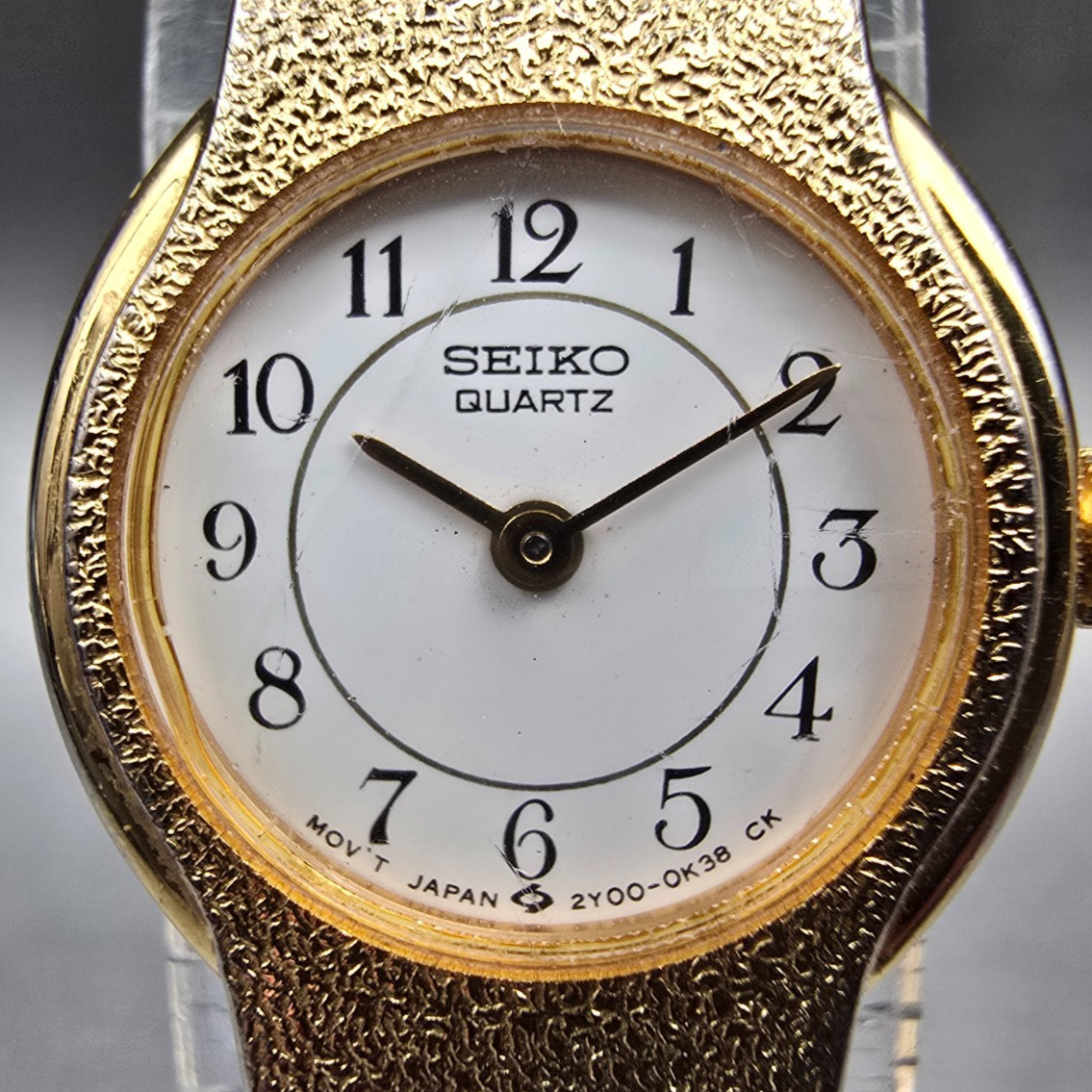 Seiko Watch Women 18mm White Dial Gold Tone Round 2Y00-0A49 New Battery Vintage1