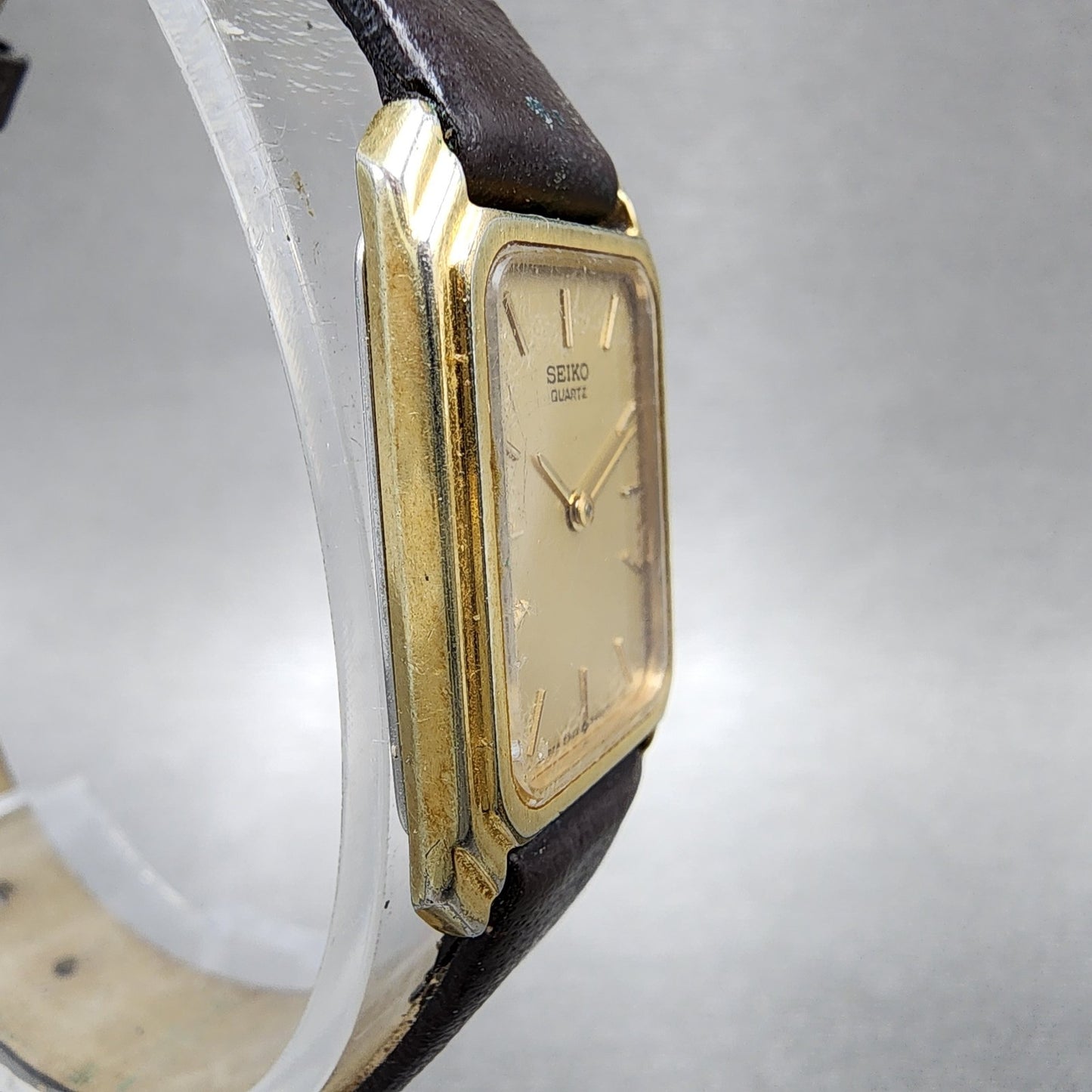 Seiko Tank Watch Women 18mm Champagne Dial Gold Tone 73205500 New Battery3