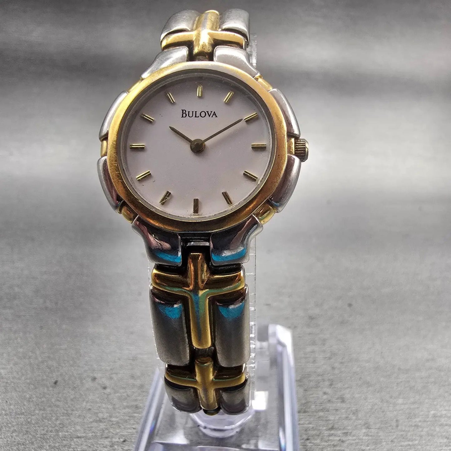 Bulova Watch Women 25mm White Dial Two Tone Round 98L53 New Battery5