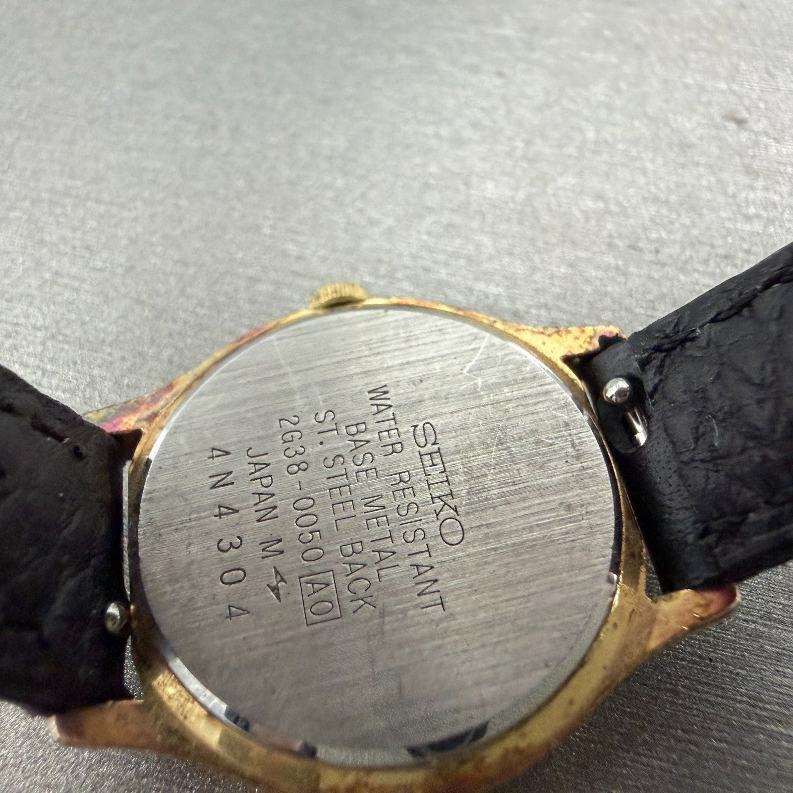 Seiko Watch Women 24mm Black Dial Gold Tone Round 2G38-0050 New Battery Vintage9