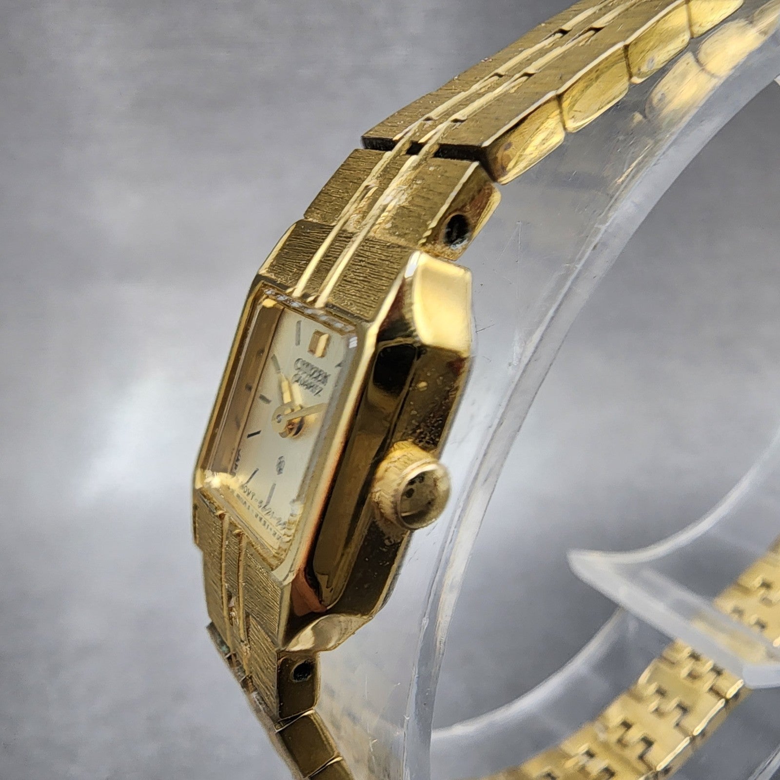 Citizen CQ Tank Watch Women 13mm Champagne Dial Gold Tone Octagon New Battery2