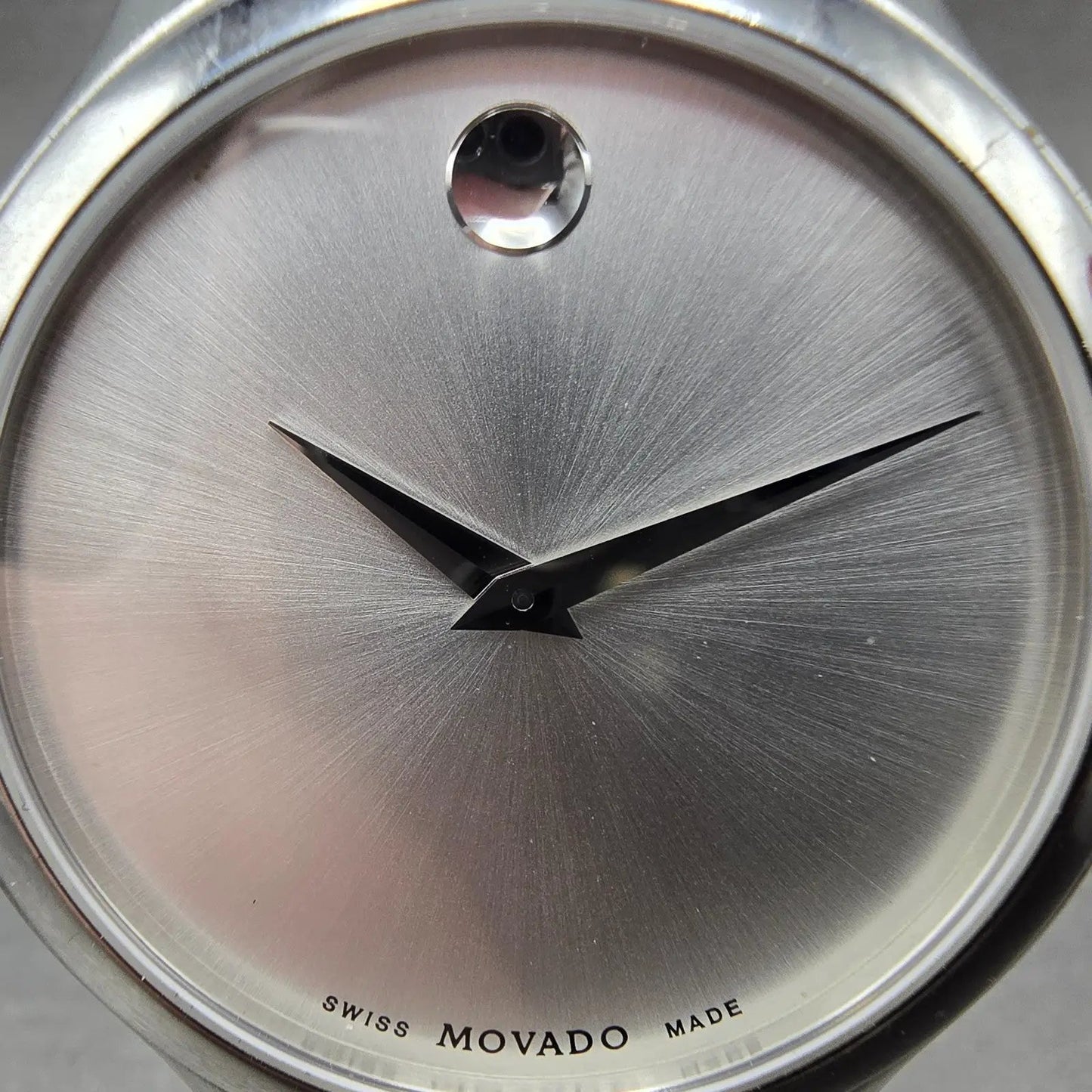 Movado Museum Watch Men 41mm Silver Dial Silver Tone 01.1.14.1085 New Battery1