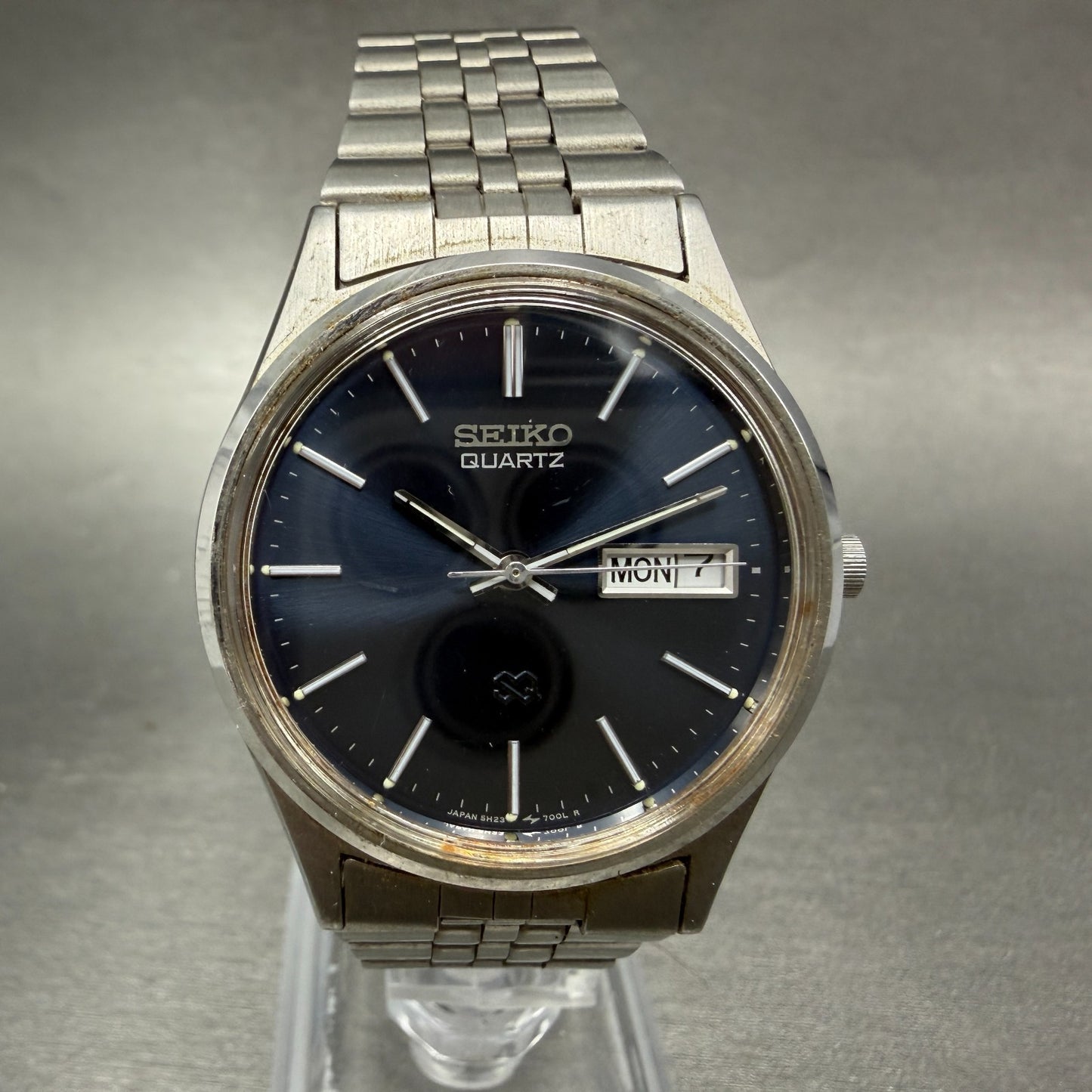 Seiko SQ Watch Men 34mm Blue Dial Silver Tone Daydate Round 5H23-7009 NewBattery0