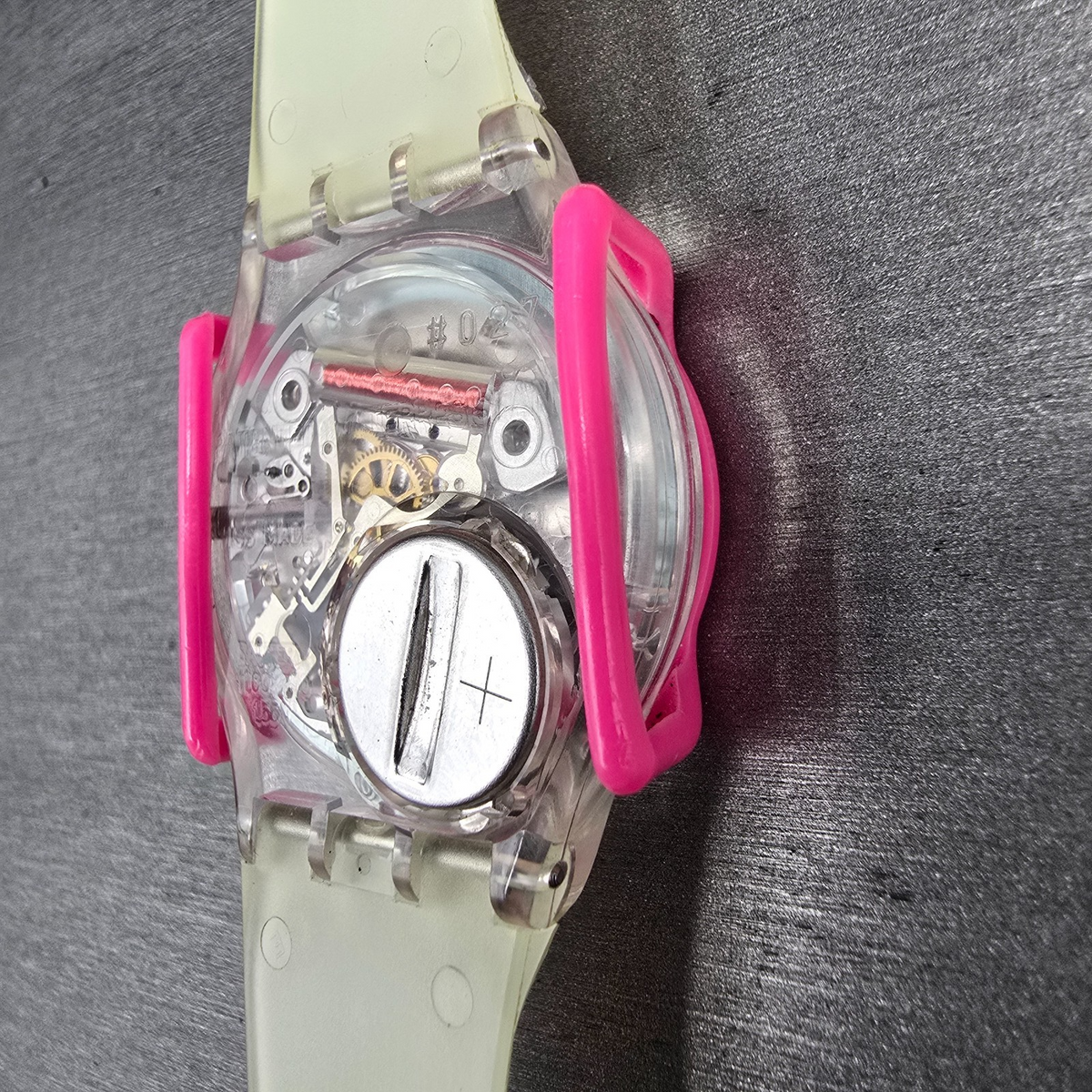 Swatch Snowcovered Watch Men 34mm White Dial Clear Case Daydate GK733 New Batt11