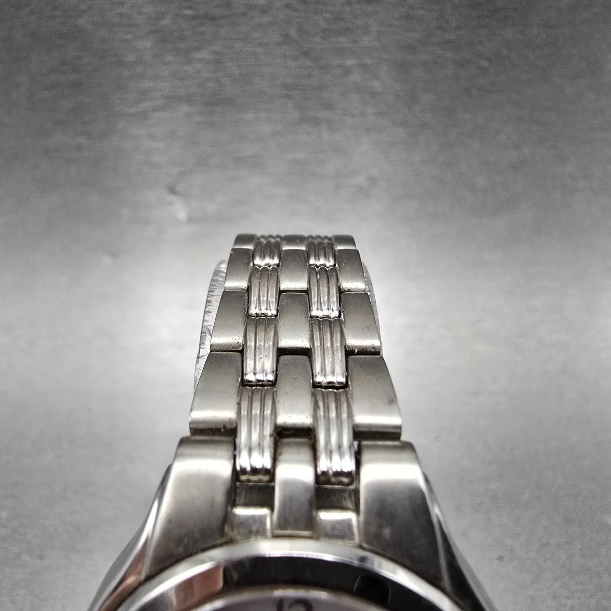 Seiko Solar Watch Women 29mm White Dial Silver Atomic Round 3B21-0AF0 READ!!!5