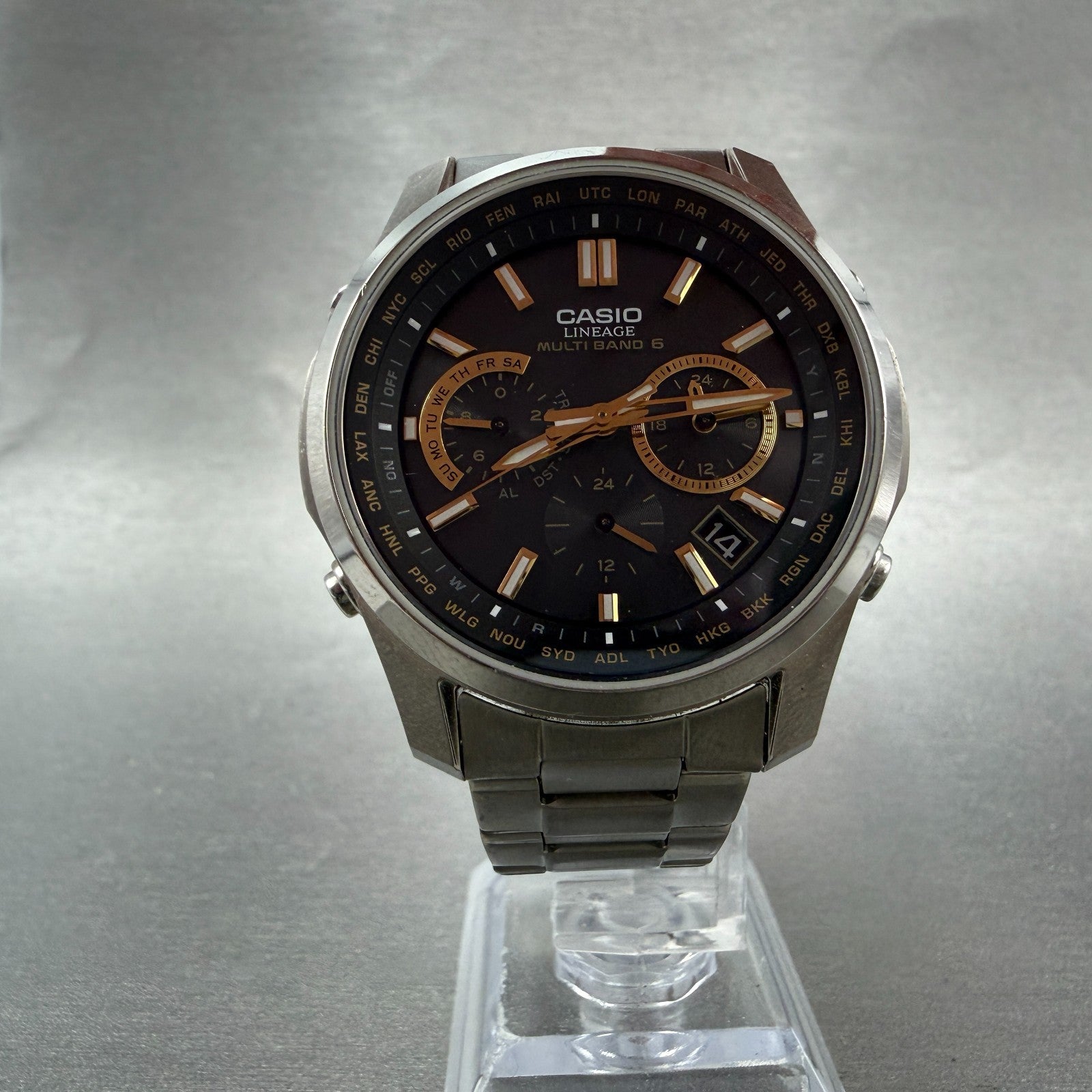 Casio Lineage World Time Solar Watch Men 42mm Black Dial Titanium LIW-M610TS Run5