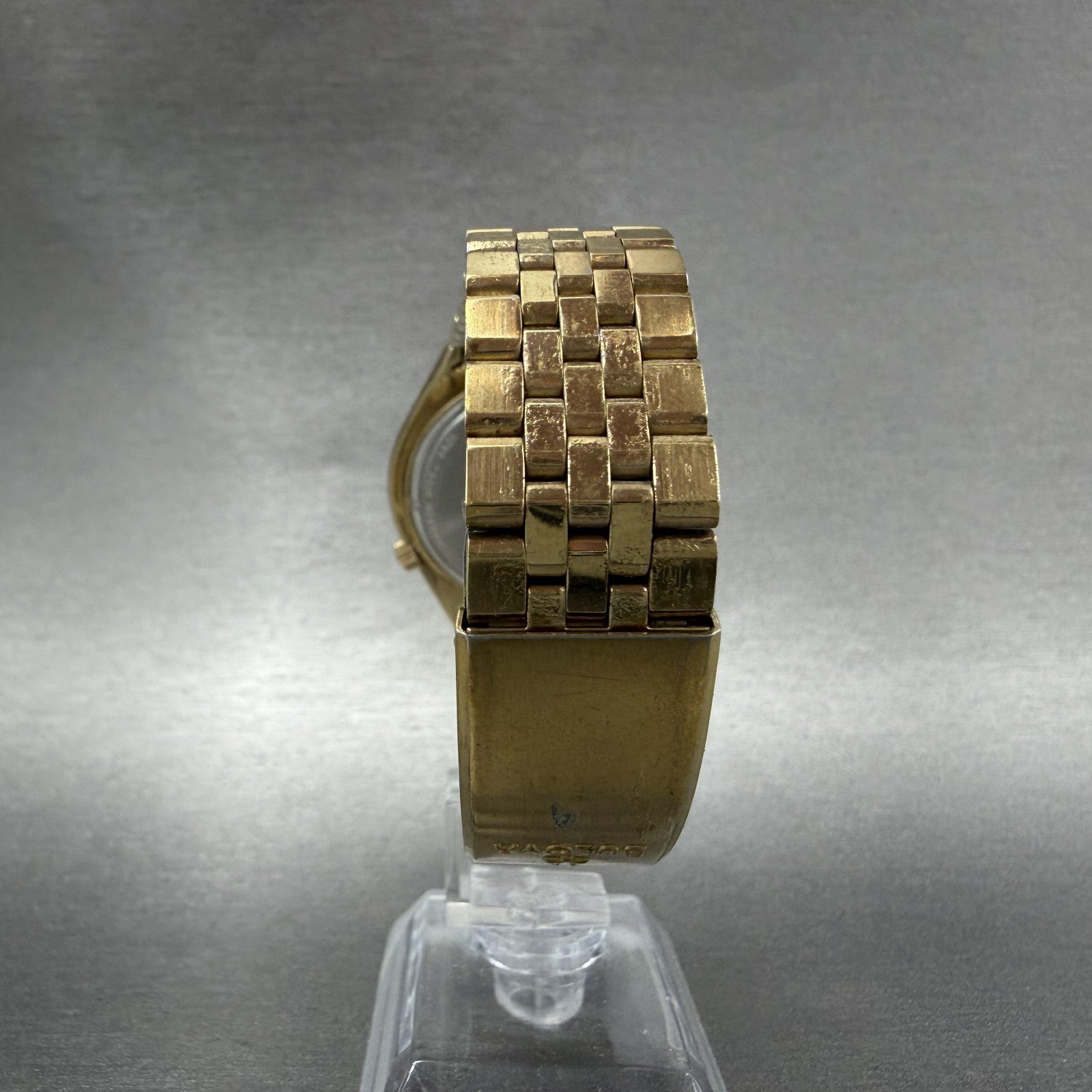 Bulova Accutron Watch Men 37mm Champagne Dial Gold Tone Date Round New Batt N77