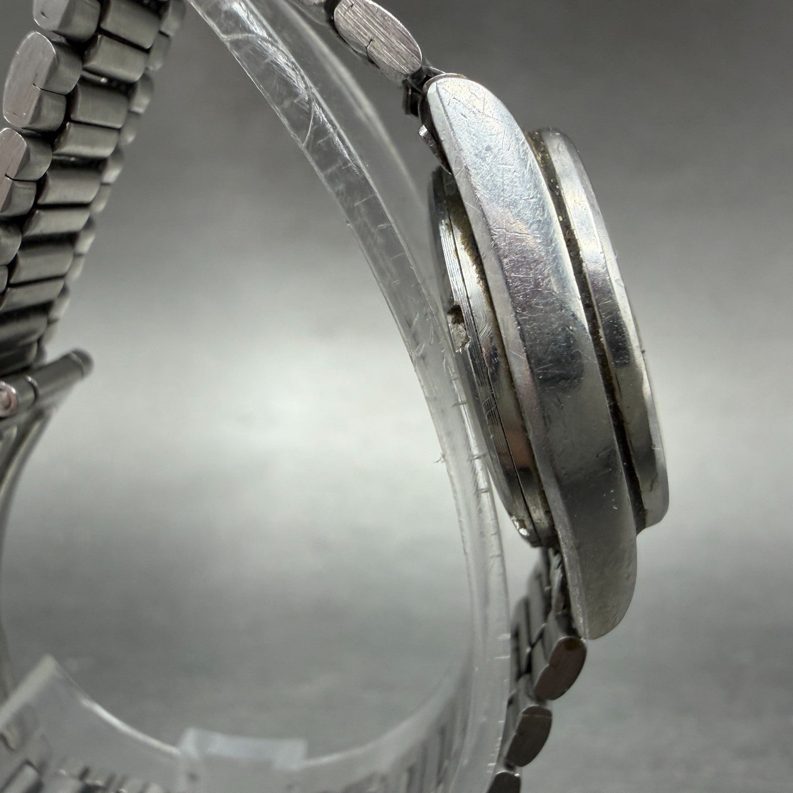 Seiko SQ Watch Women 24mm Silver Dial Silver Tone Daydate Round 3423-0099 NewBat3