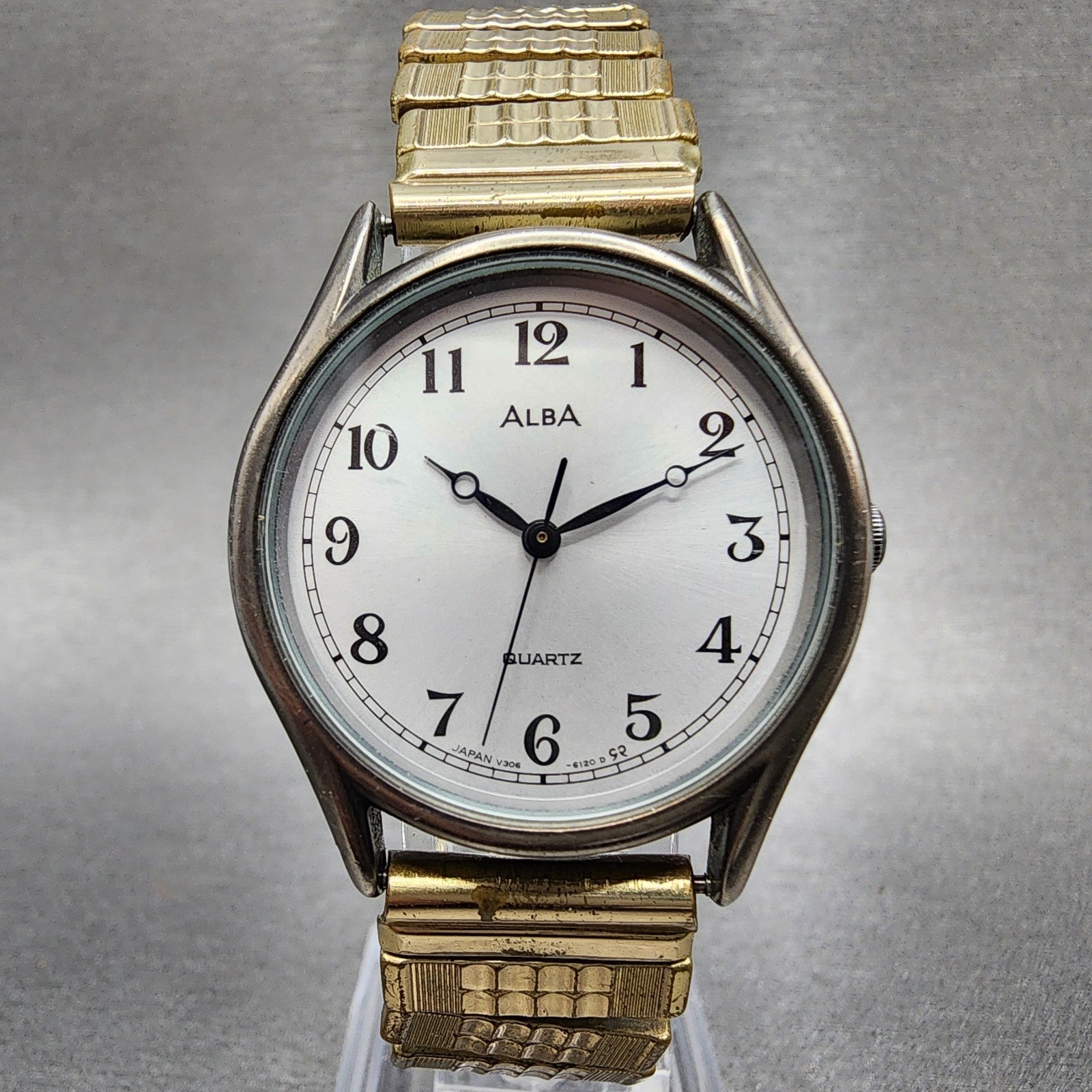 Seiko ALBA Watch Women 31mm Silver Dial Gray Tone Round V3066120 New Battery0