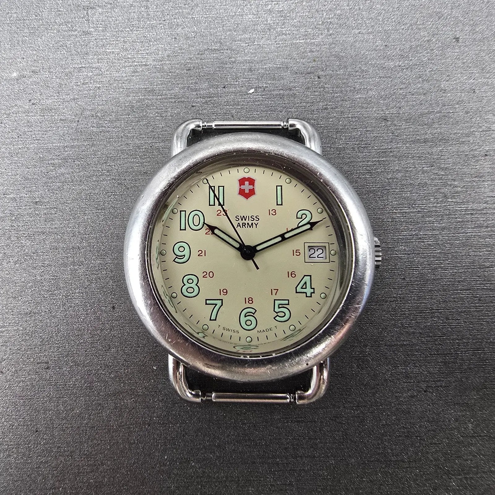 Victorinox Swiss Army Cavalry Watch Men 37mm Cream Dial Silver Tone Date PART KL0