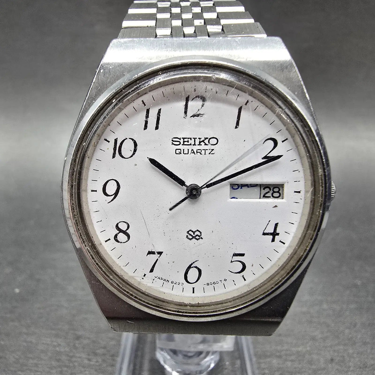 Seiko SQ Watch Men 35mm White Dial Silver Tone Dayadate READ!!! 8223-8029 NewBat0