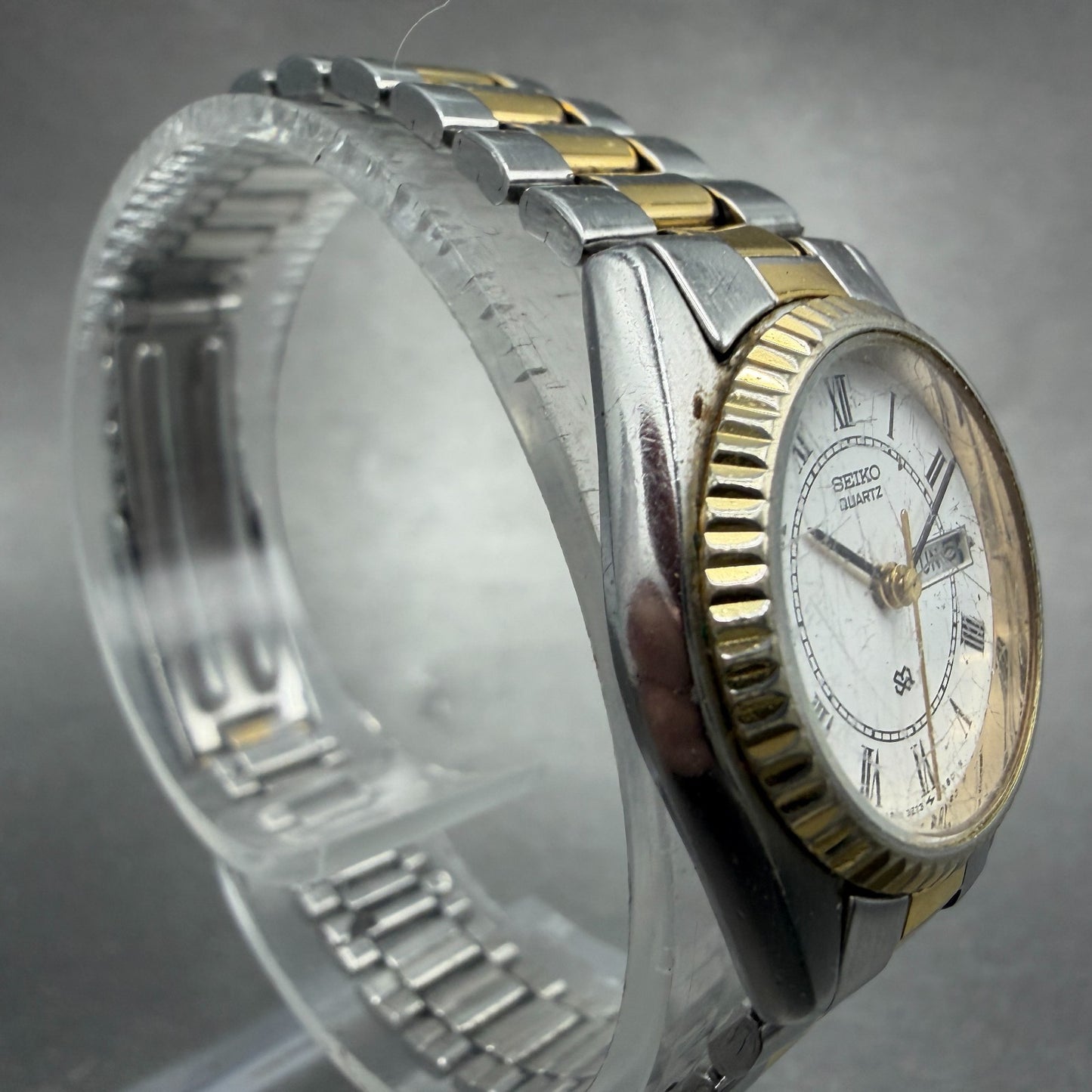 Seiko SQ Watch Women 24mm White Dial Two Tone Daydate Round 3E23-0A60 New Batt3