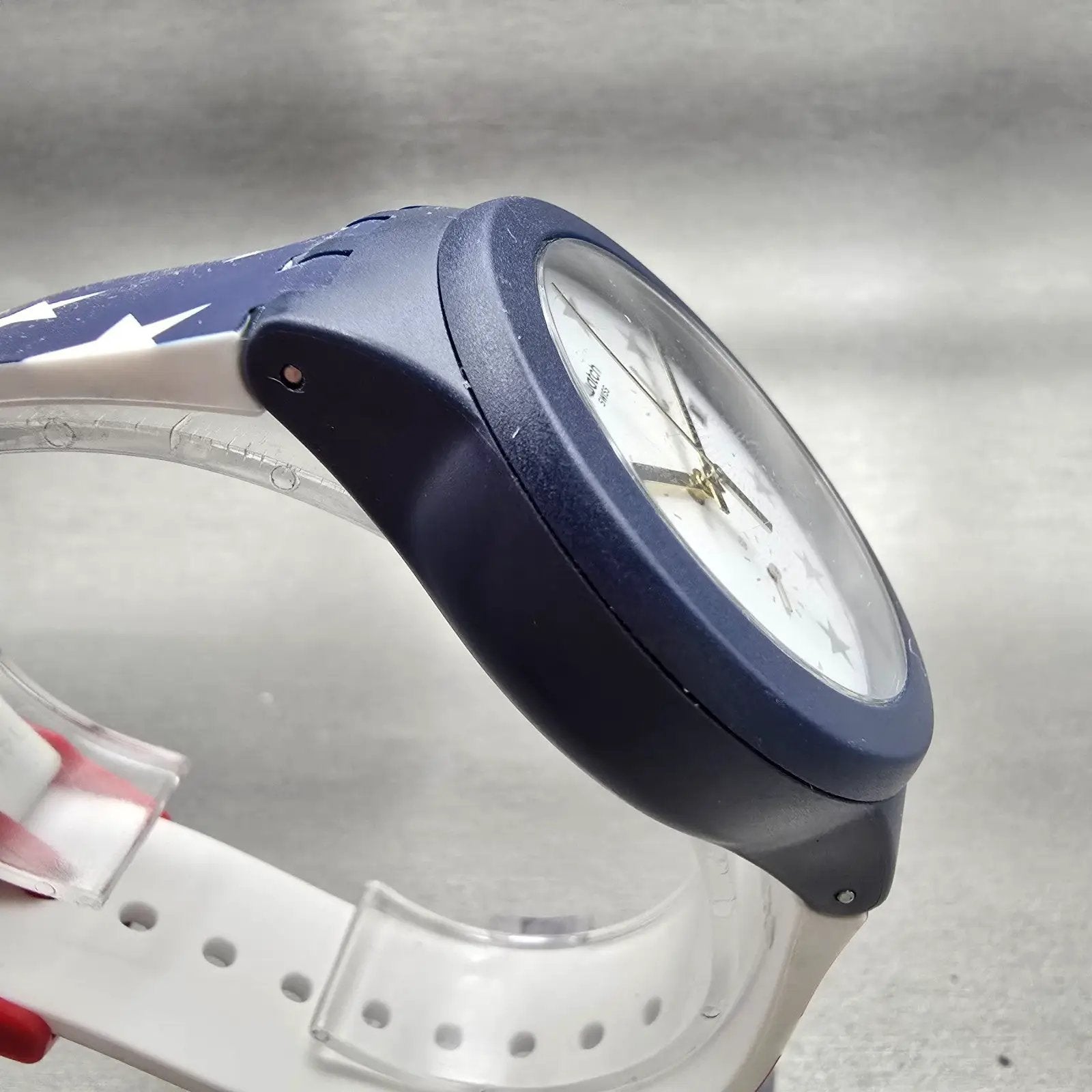 Swatch Free & Brave Chronograph Watch Men White Dial Blue Date SUSZ401 New Batt43