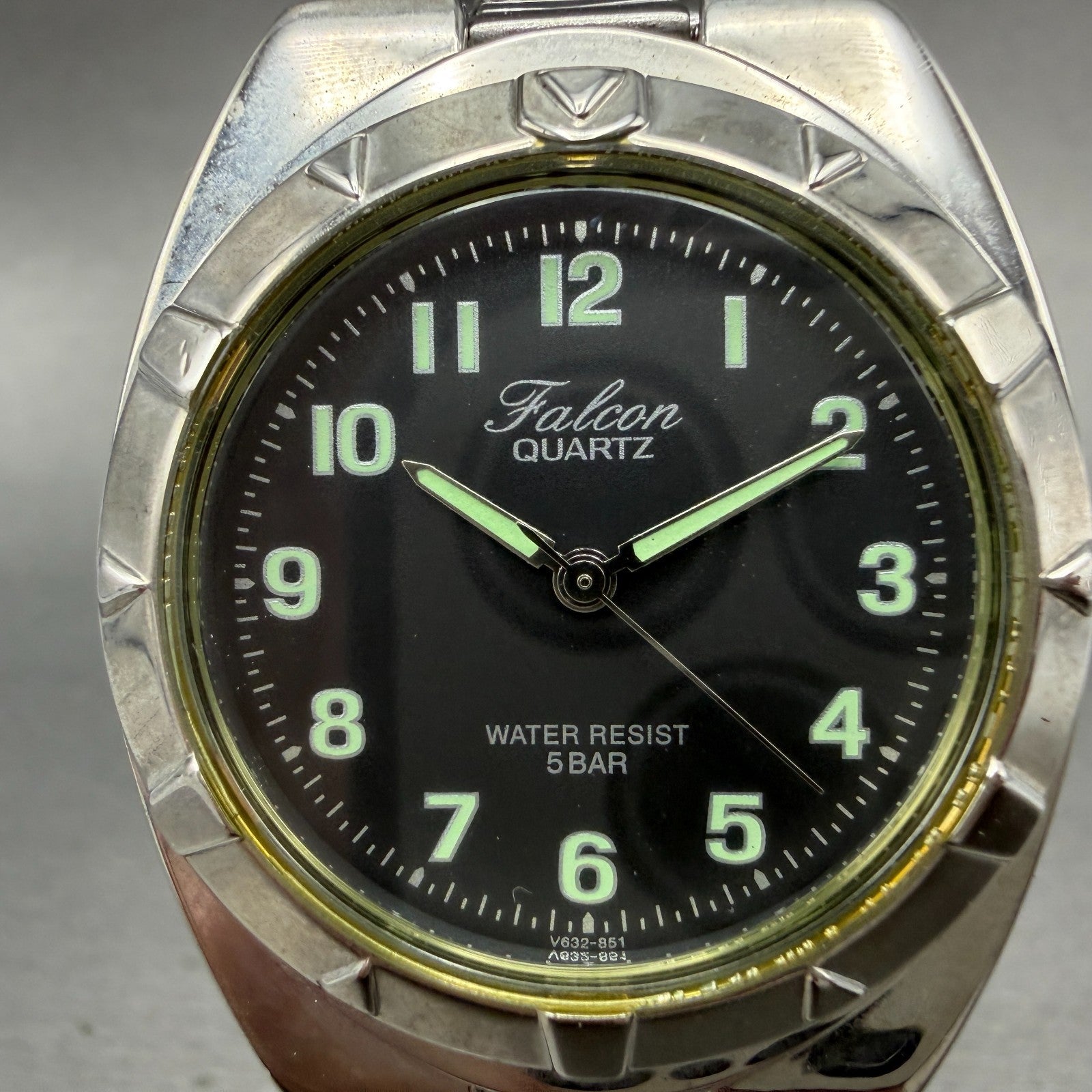 Citizen Q&Q Falcon Watch Men 34mm Blac dial Silver Tone Round New Battery1