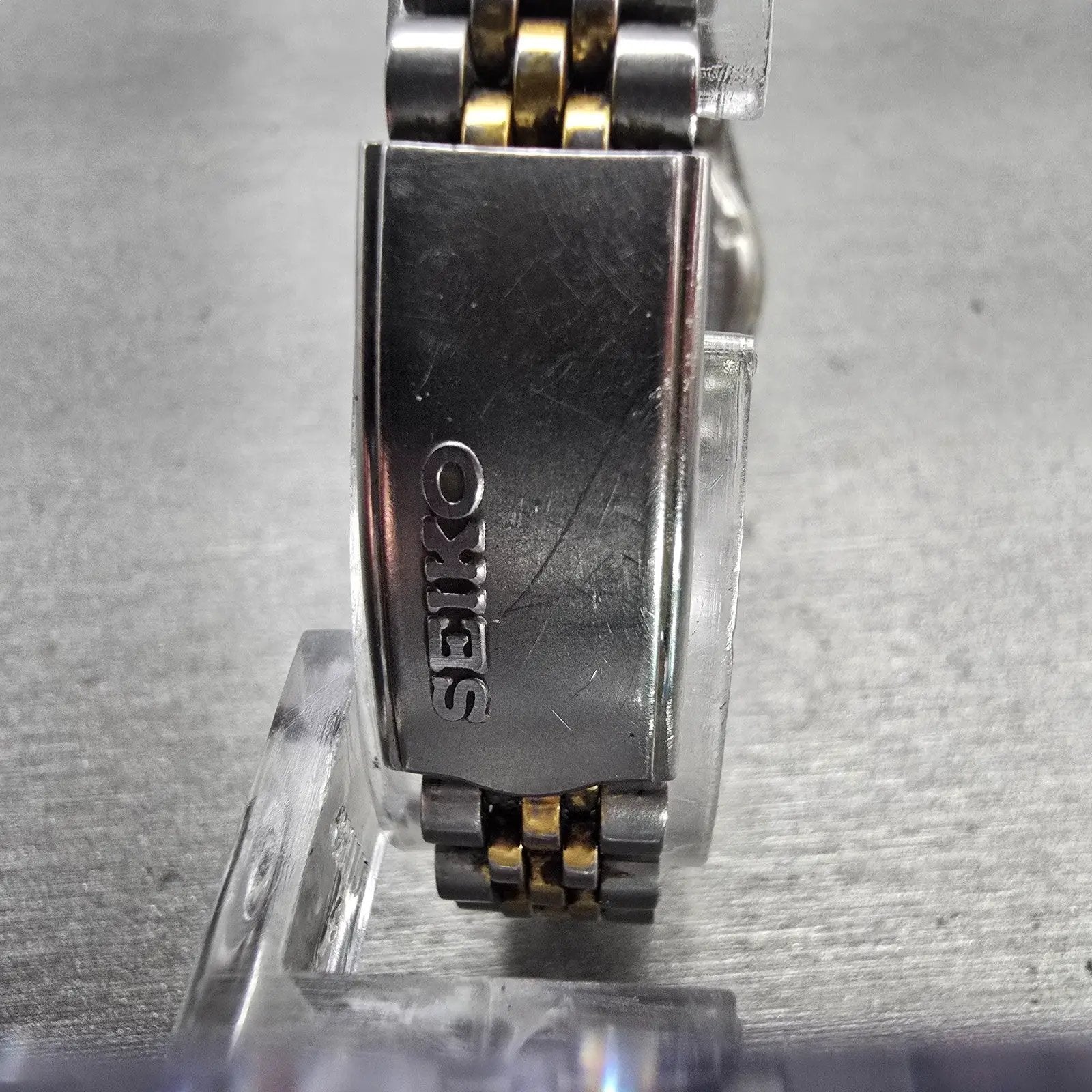 Seiko SQ Watch Women 24mm Blue Dial Two Tone Daydate 3Y03-0169 New Battery7