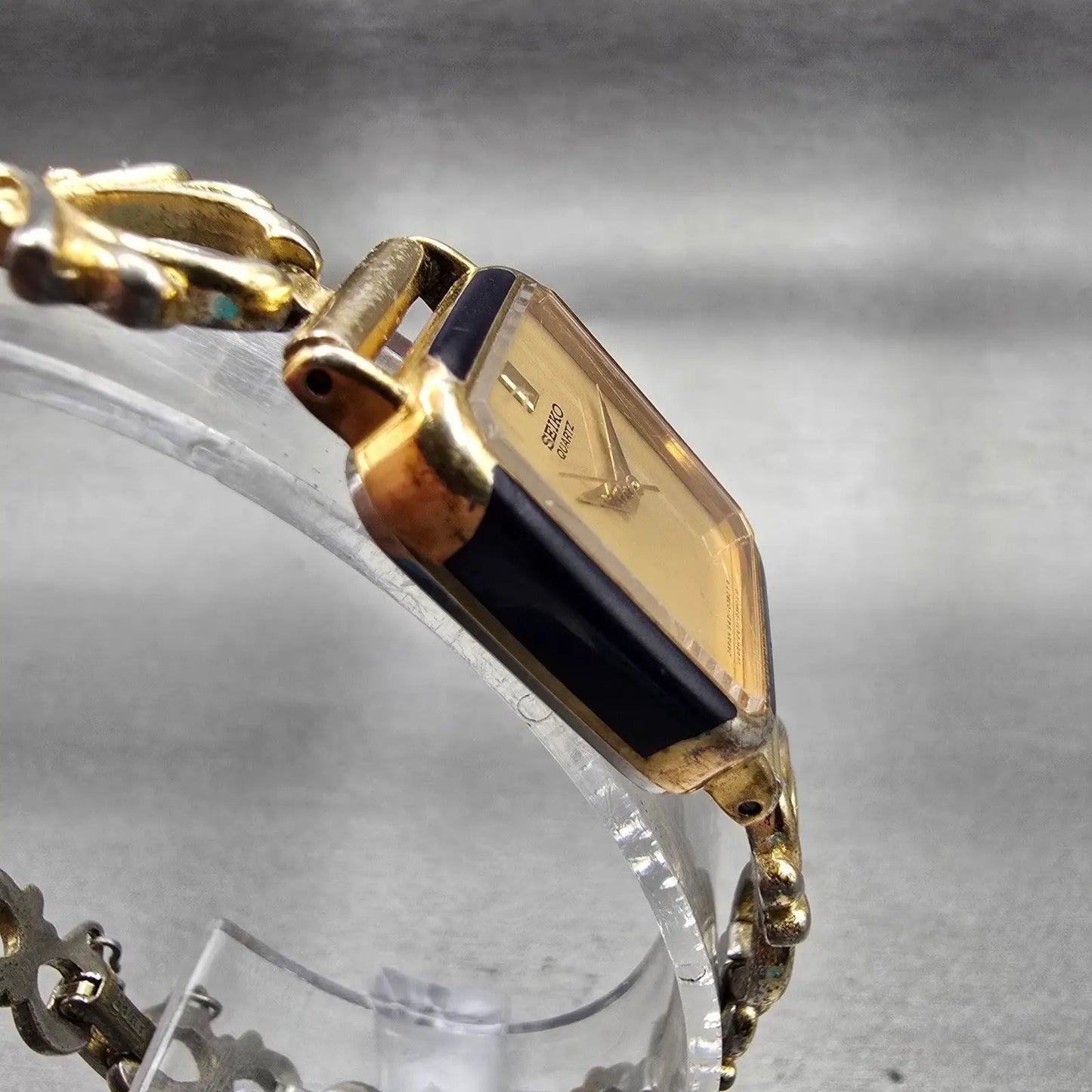 Seiko Watch Women 19mm Gold Dial Gold Tone Rectangle 5421-5160 New Battery VTG3
