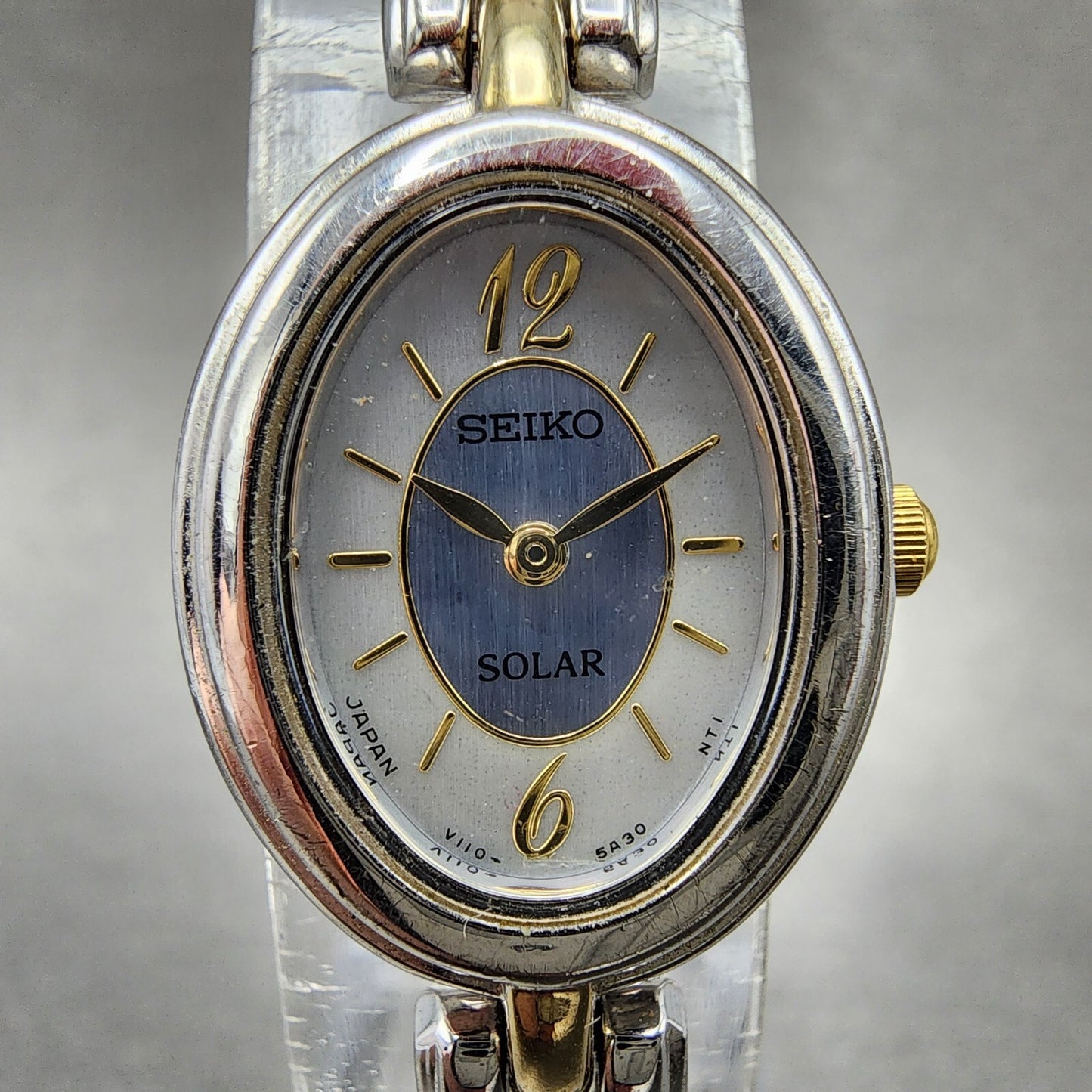 Seiko Solar Watch Women 18mm MOP Dial Two Tone Oval V1105a20 Runs1