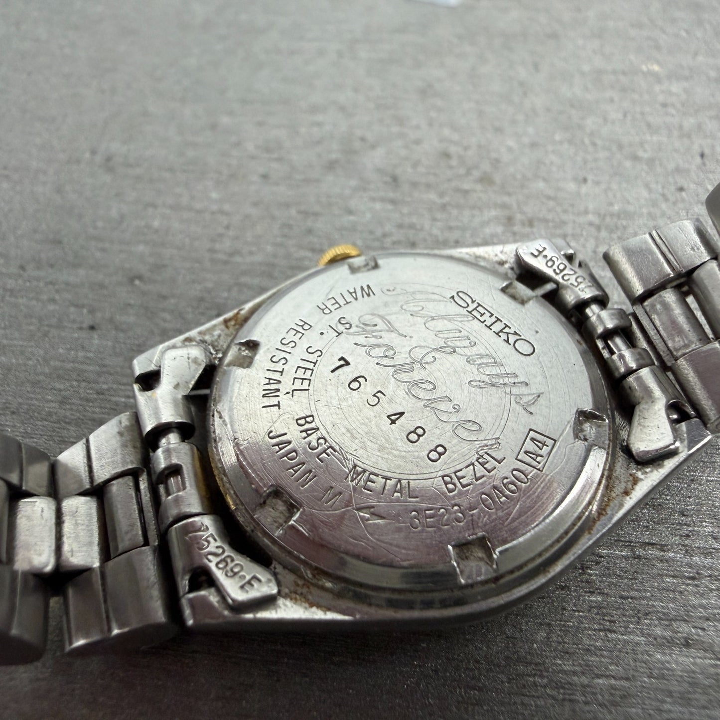 Seiko SQ Watch Women 24mm Gold Dial Two Tone Daydate Round 3E23-0A60 New Batt QP9
