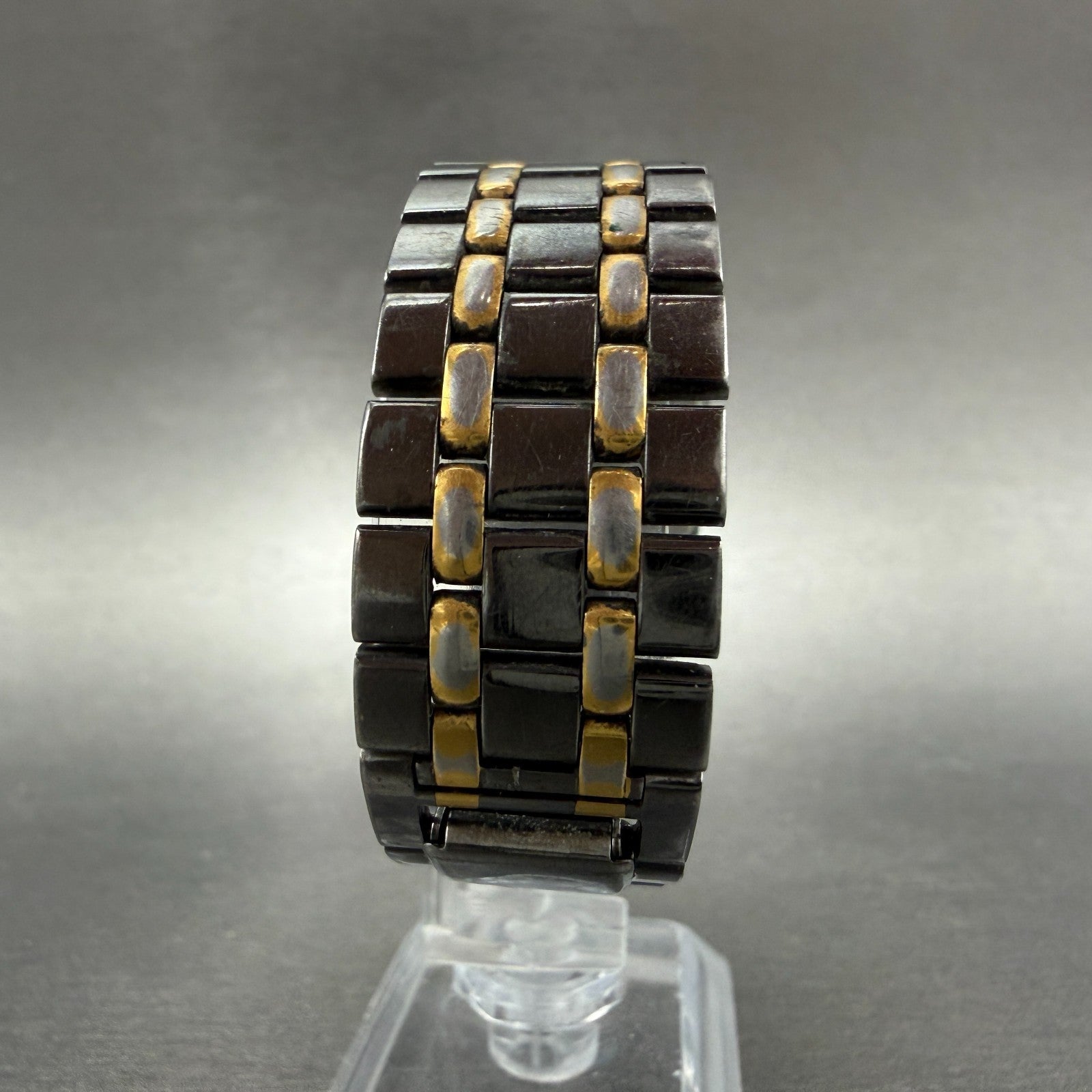 Seiko tank Watch Men 25mm Black Dial Black & Gold Tone Date 7N29-5B59 NewBattery7