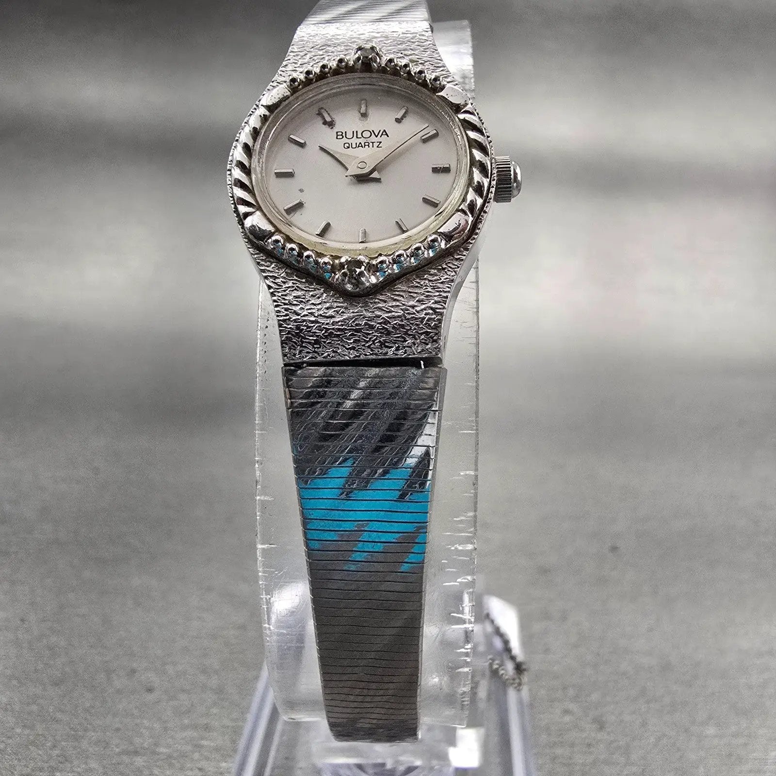 Bulova Watch Women 17mm Silver Dial Silver Tone Gemmed Round 91L09 New Battery5